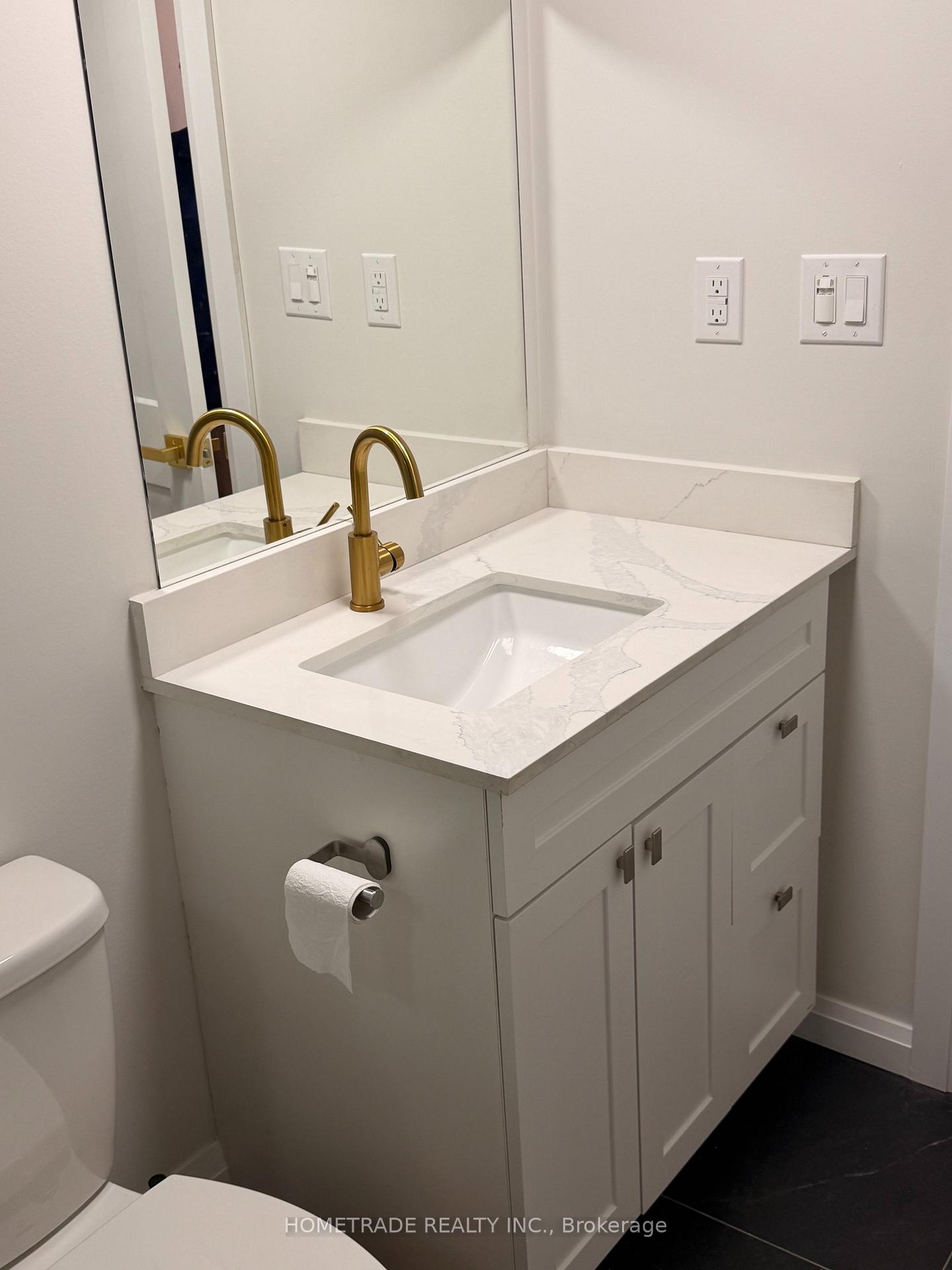 Photo 32 of 14 Chaucer Crescent, Barrie, Letitia Heights — HOMEH