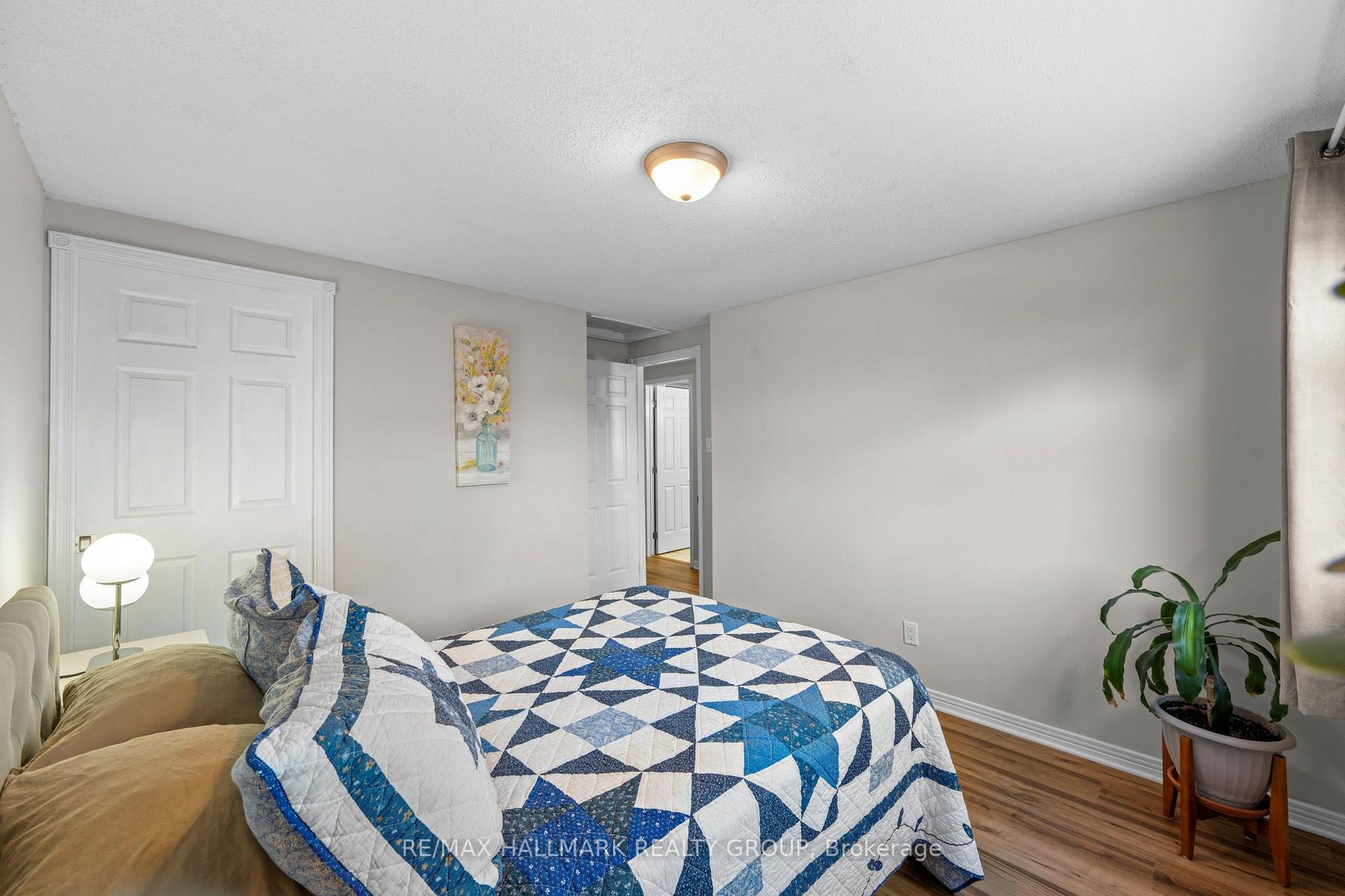 Photo 25 of 9 Fireside Crescent, Ottawa, Hunt Club Park/Greenboro — HOMEH
