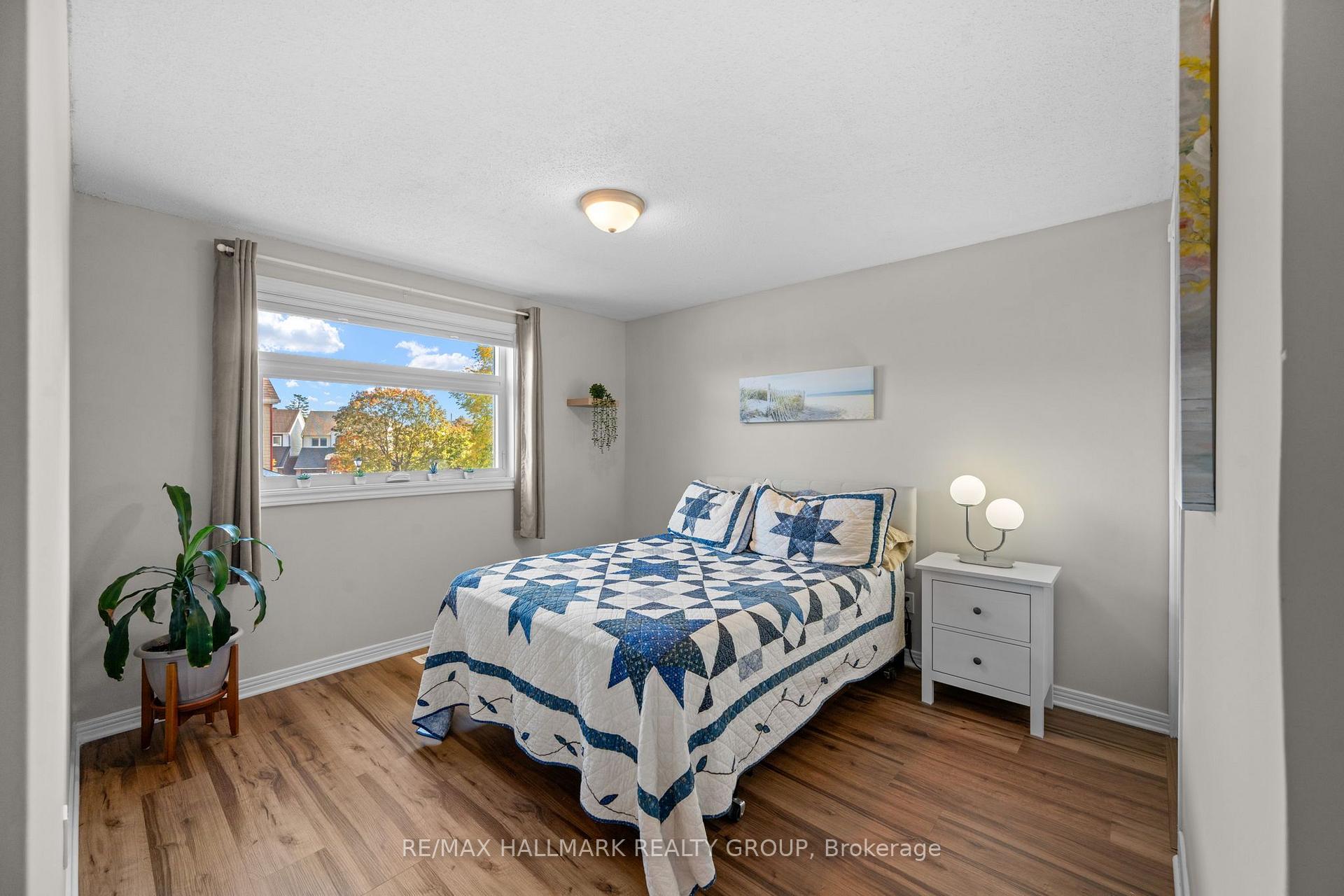Photo 26 of 9 Fireside Crescent, Ottawa, Hunt Club Park/Greenboro — HOMEH