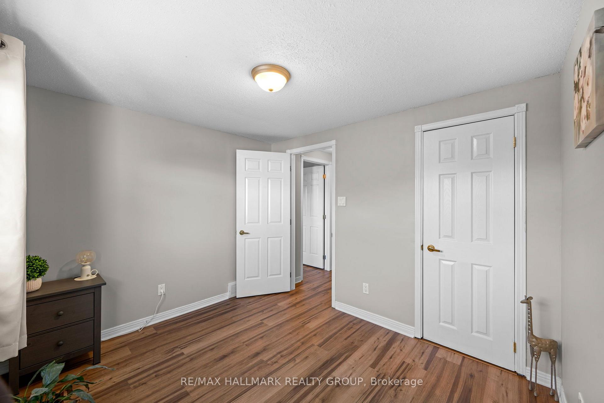 Photo 27 of 9 Fireside Crescent, Ottawa, Hunt Club Park/Greenboro — HOMEH