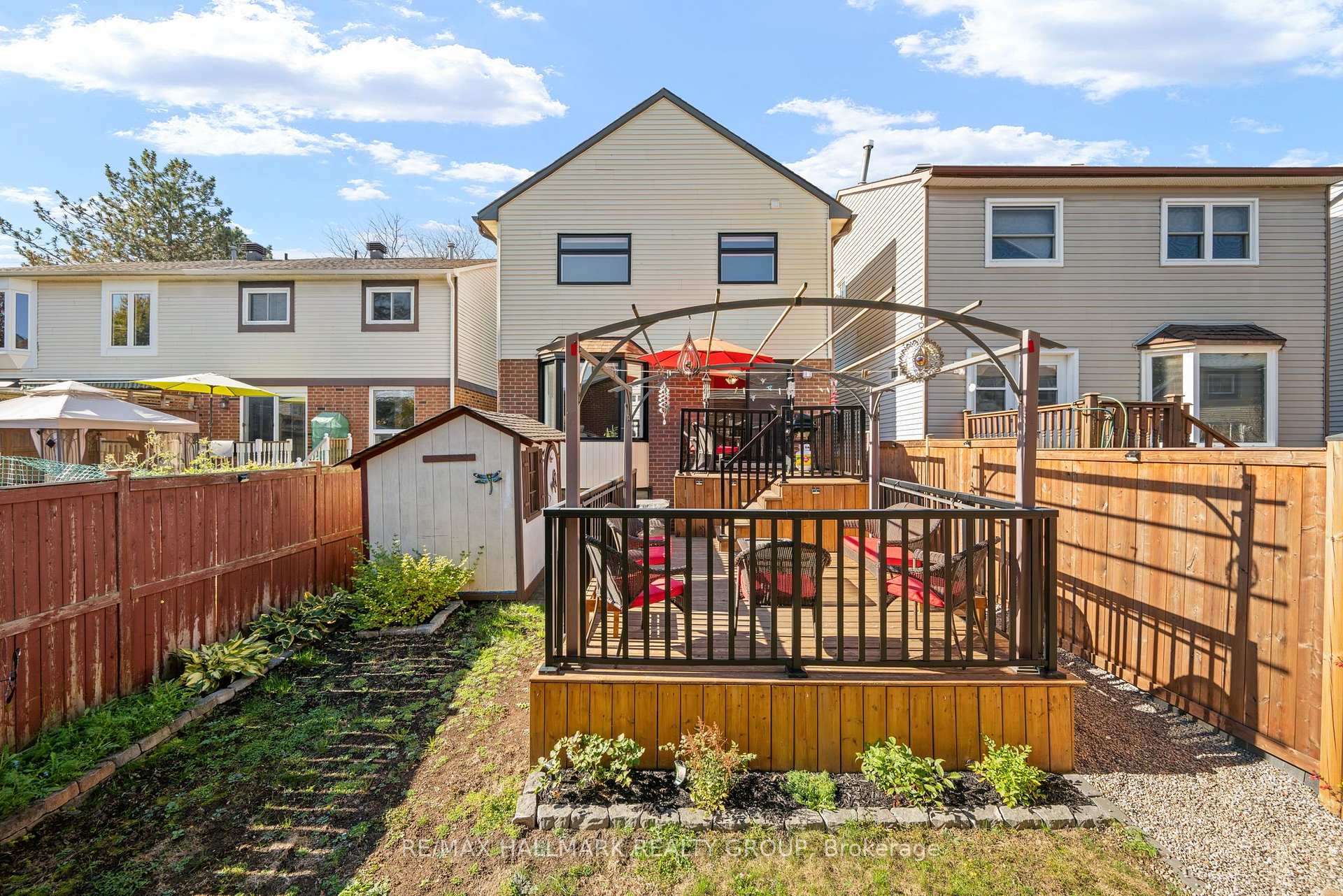 Photo 40 of 9 Fireside Crescent, Ottawa, Hunt Club Park/Greenboro — HOMEH