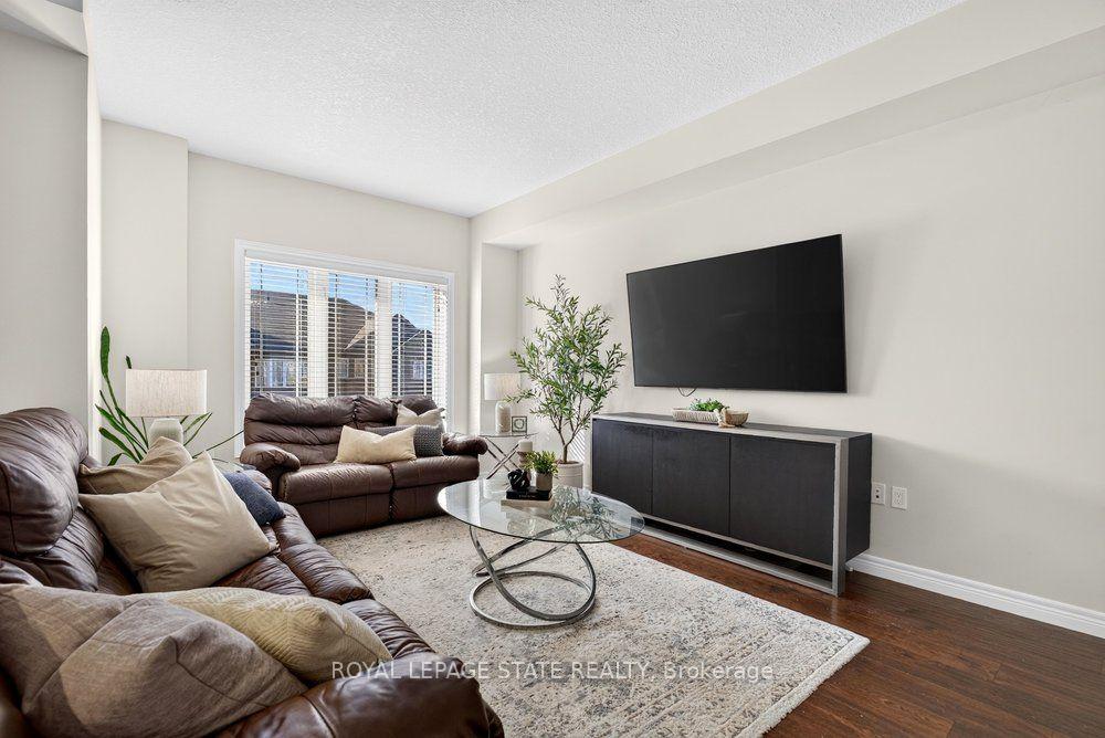 Photo 19 of 9 Bloom Crescent, Hamilton, Rural Glanbrook — HOMEH