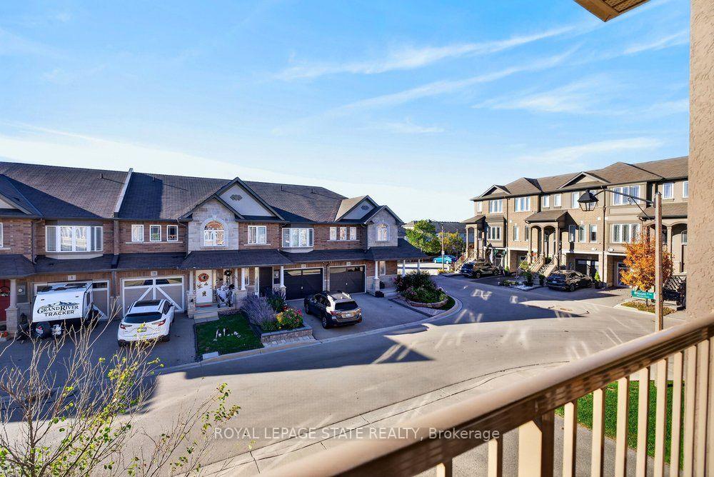 Photo 30 of 9 Bloom Crescent, Hamilton, Rural Glanbrook — HOMEH