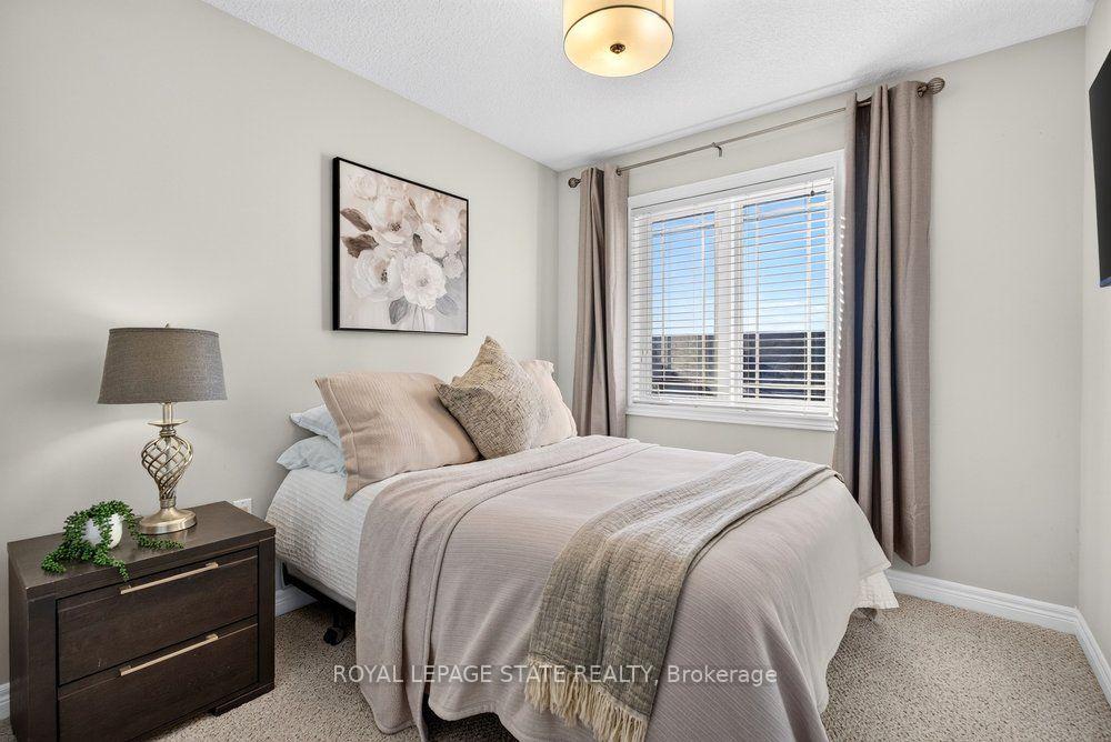 Photo 35 of 9 Bloom Crescent, Hamilton, Rural Glanbrook — HOMEH
