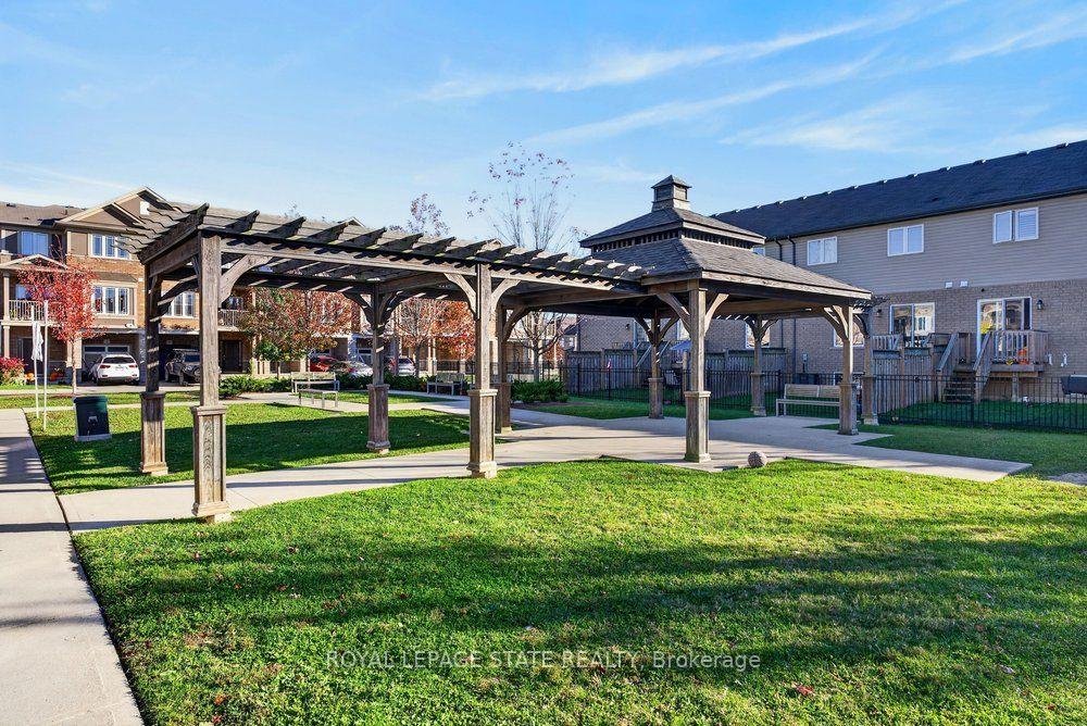 Photo 36 of 9 Bloom Crescent, Hamilton, Rural Glanbrook — HOMEH
