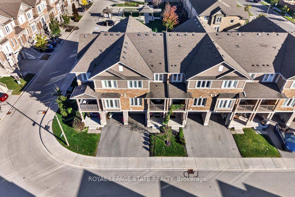 Photo 37 of 9 Bloom Crescent, Hamilton, Rural Glanbrook — HOMEH