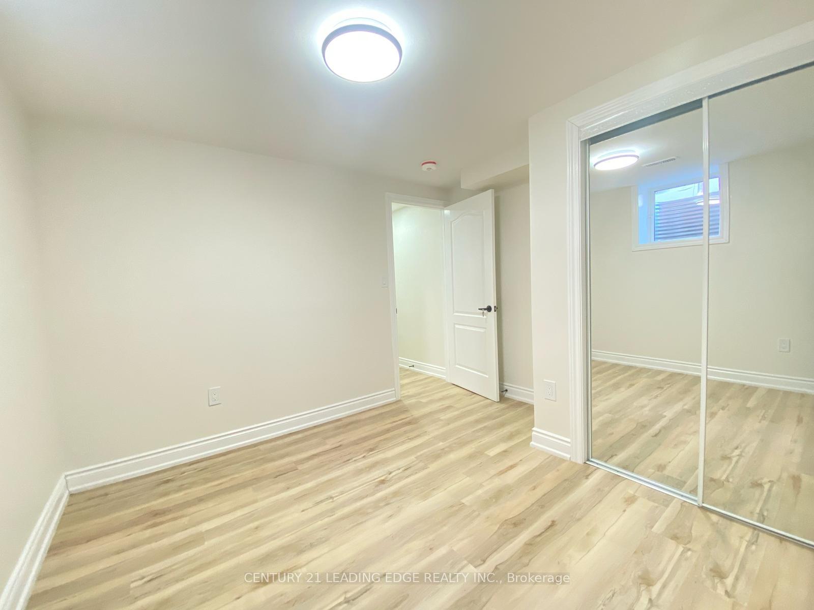 Photo 7 of Unit Lower, 66 Beech Avenue, Cambridge, Centennial — HOMEH