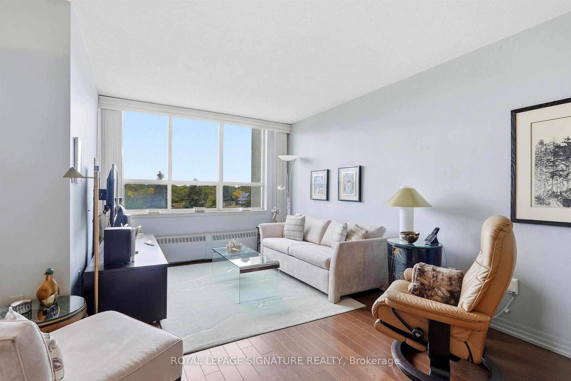 Photo 2 of Unit 419, 35 Ormskirk Avenue, Toronto, High Park-Swansea — HOMEH