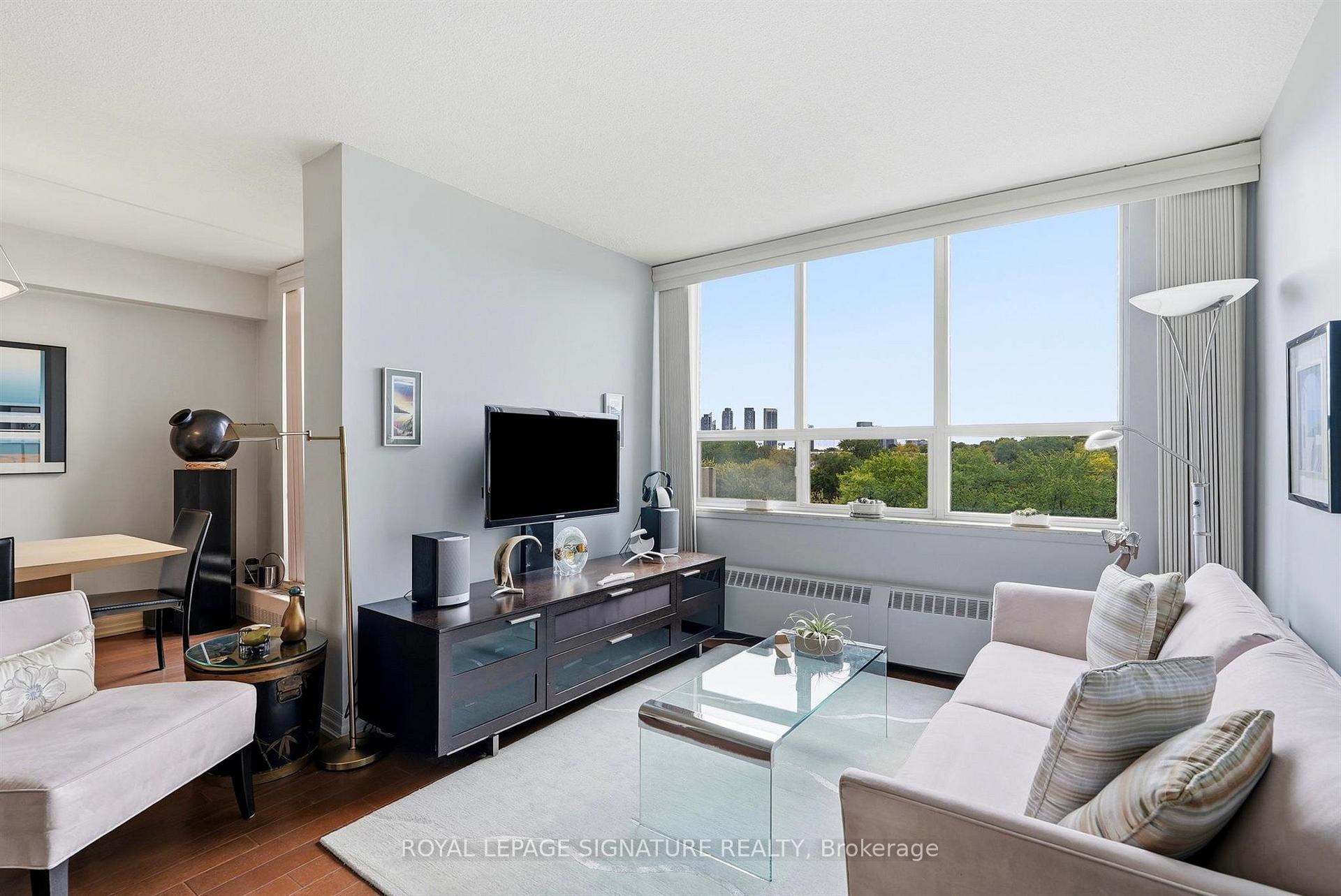 Photo 4 of Unit 419, 35 Ormskirk Avenue, Toronto, High Park-Swansea — HOMEH