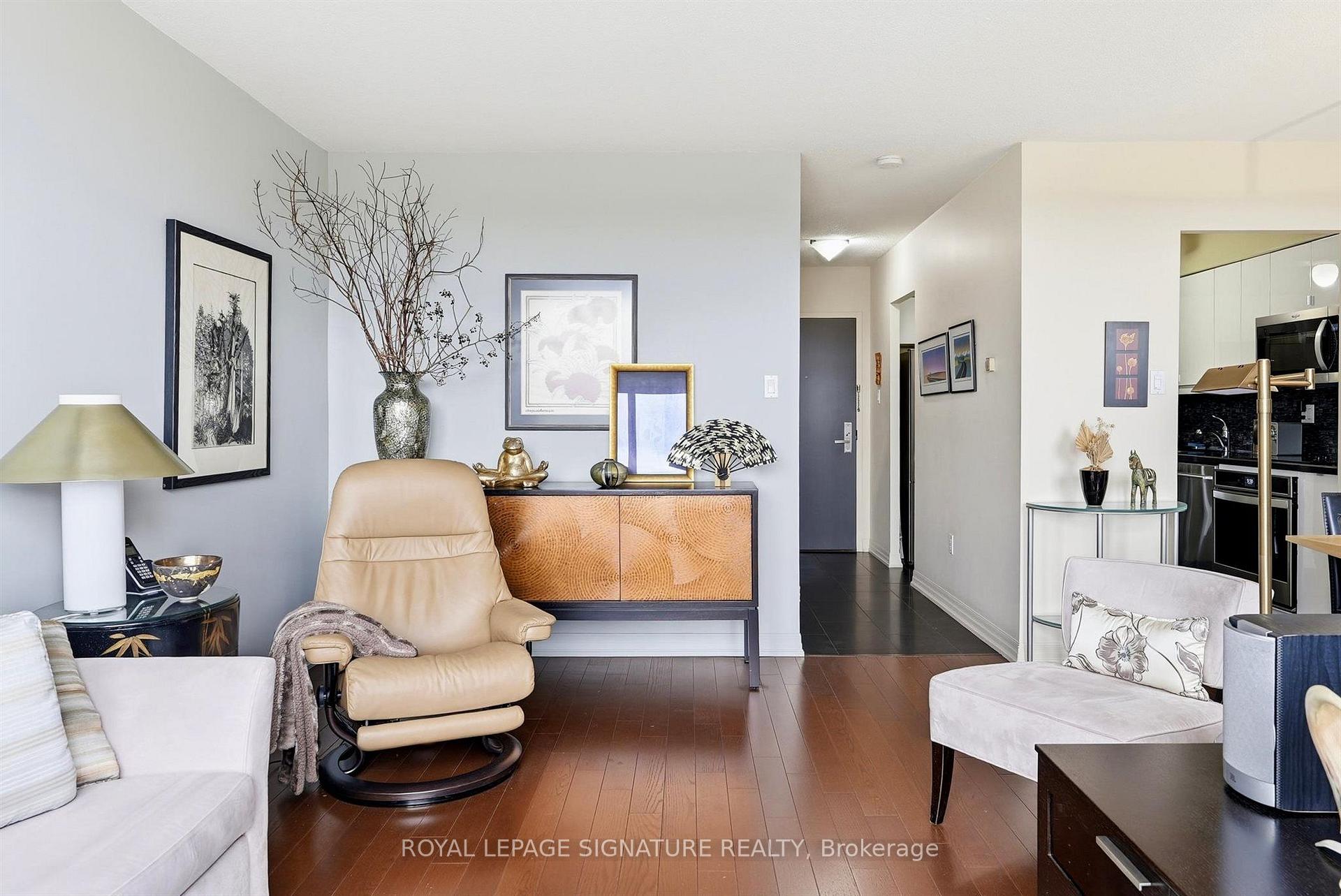 Photo 6 of Unit 419, 35 Ormskirk Avenue, Toronto, High Park-Swansea — HOMEH