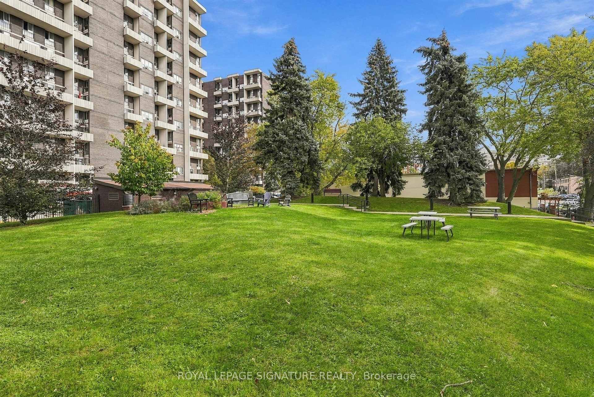 Photo 38 of Unit 419, 35 Ormskirk Avenue, Toronto, High Park-Swansea — HOMEH