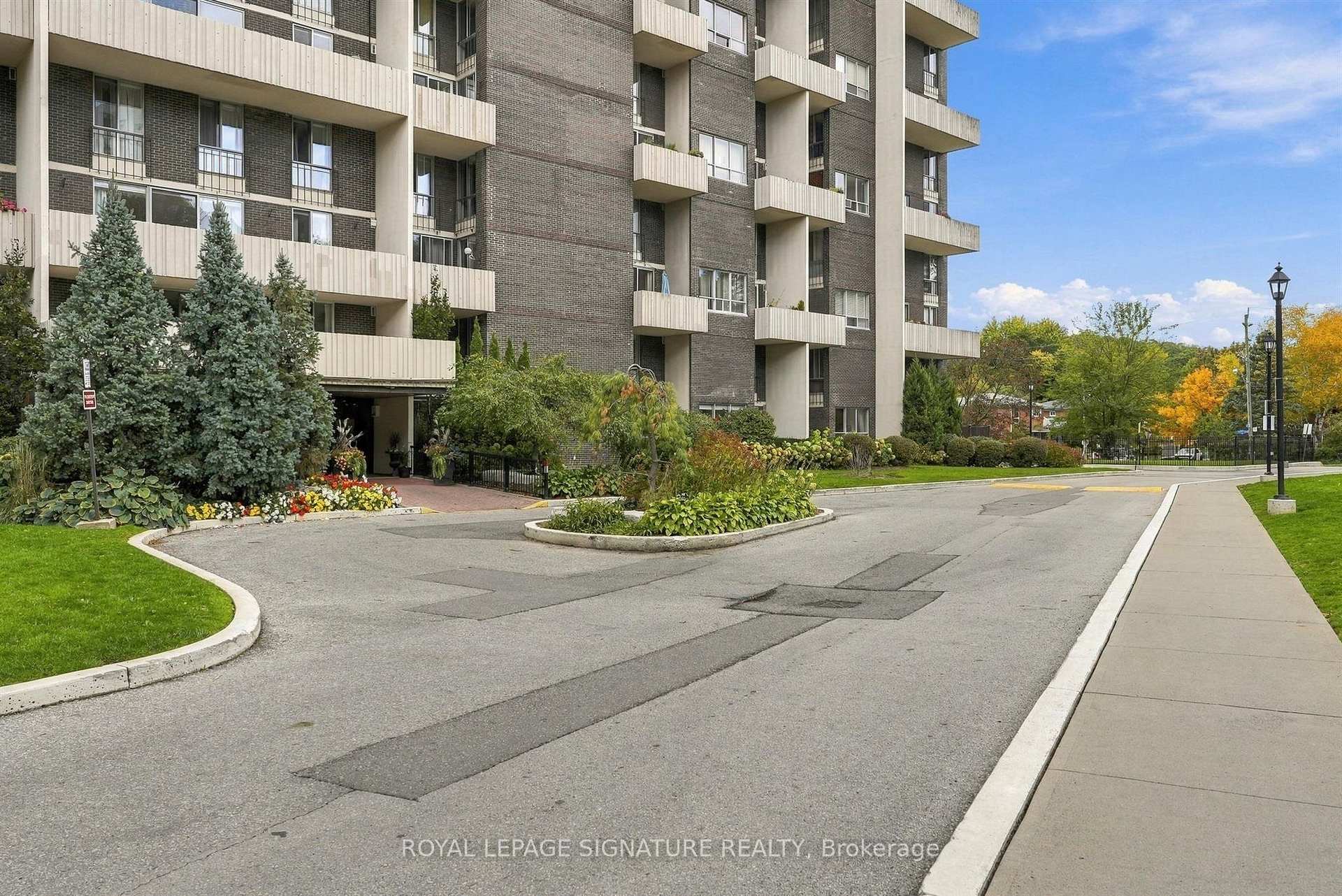 Photo 43 of Unit 419, 35 Ormskirk Avenue, Toronto, High Park-Swansea — HOMEH