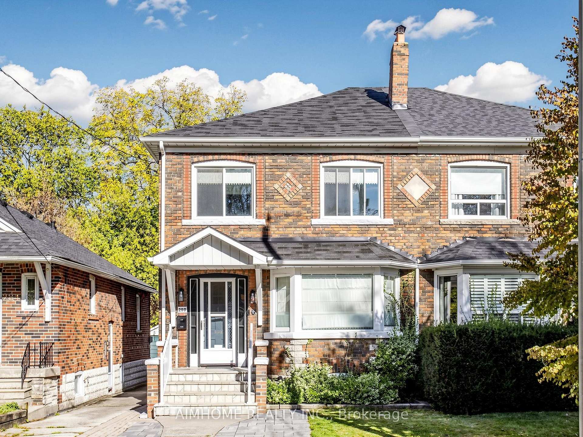 Photo of 280 Fairlawn Avenue