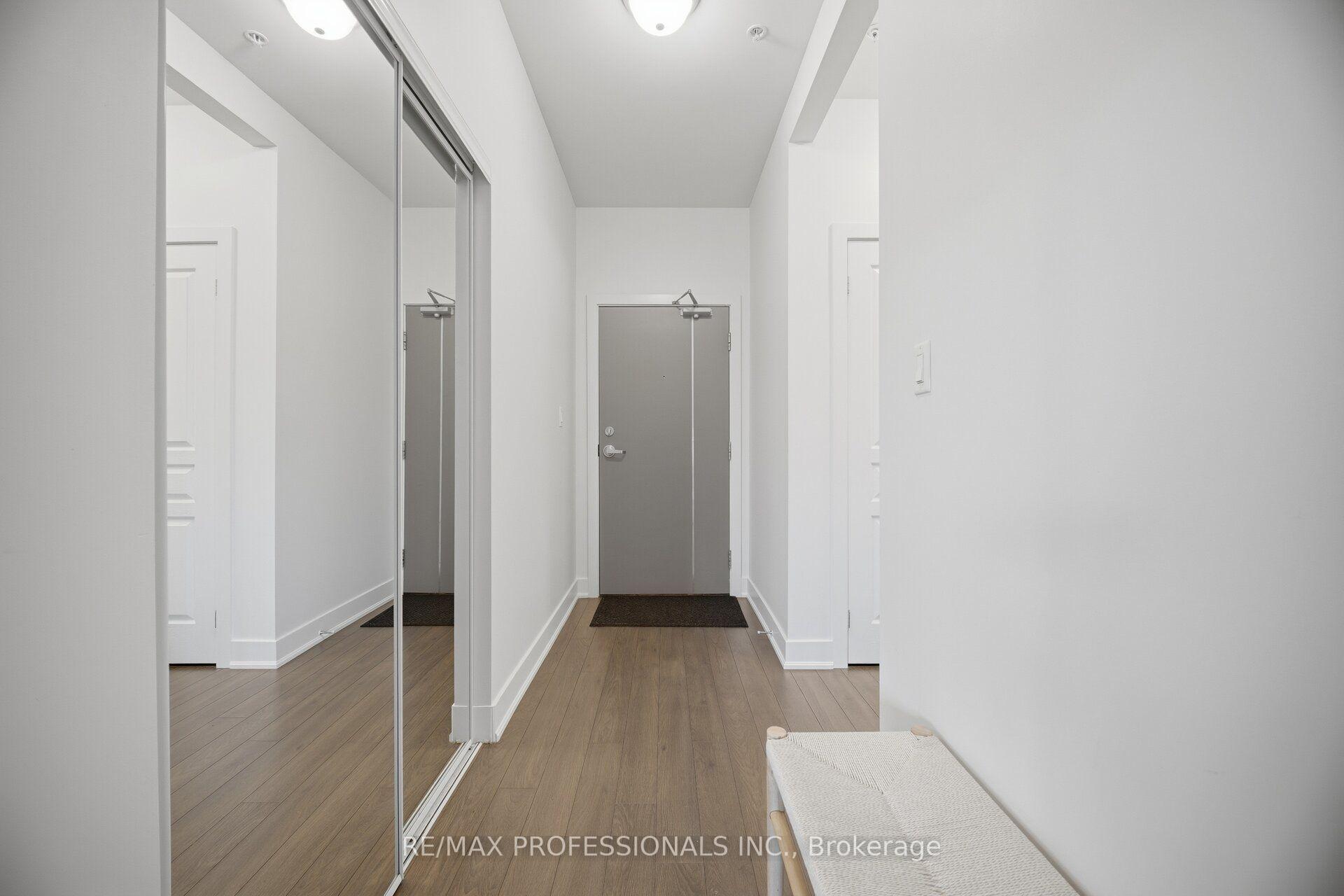 Photo 7 of Unit 323, 128 Garden Drive, Oakville, Central — HOMEH