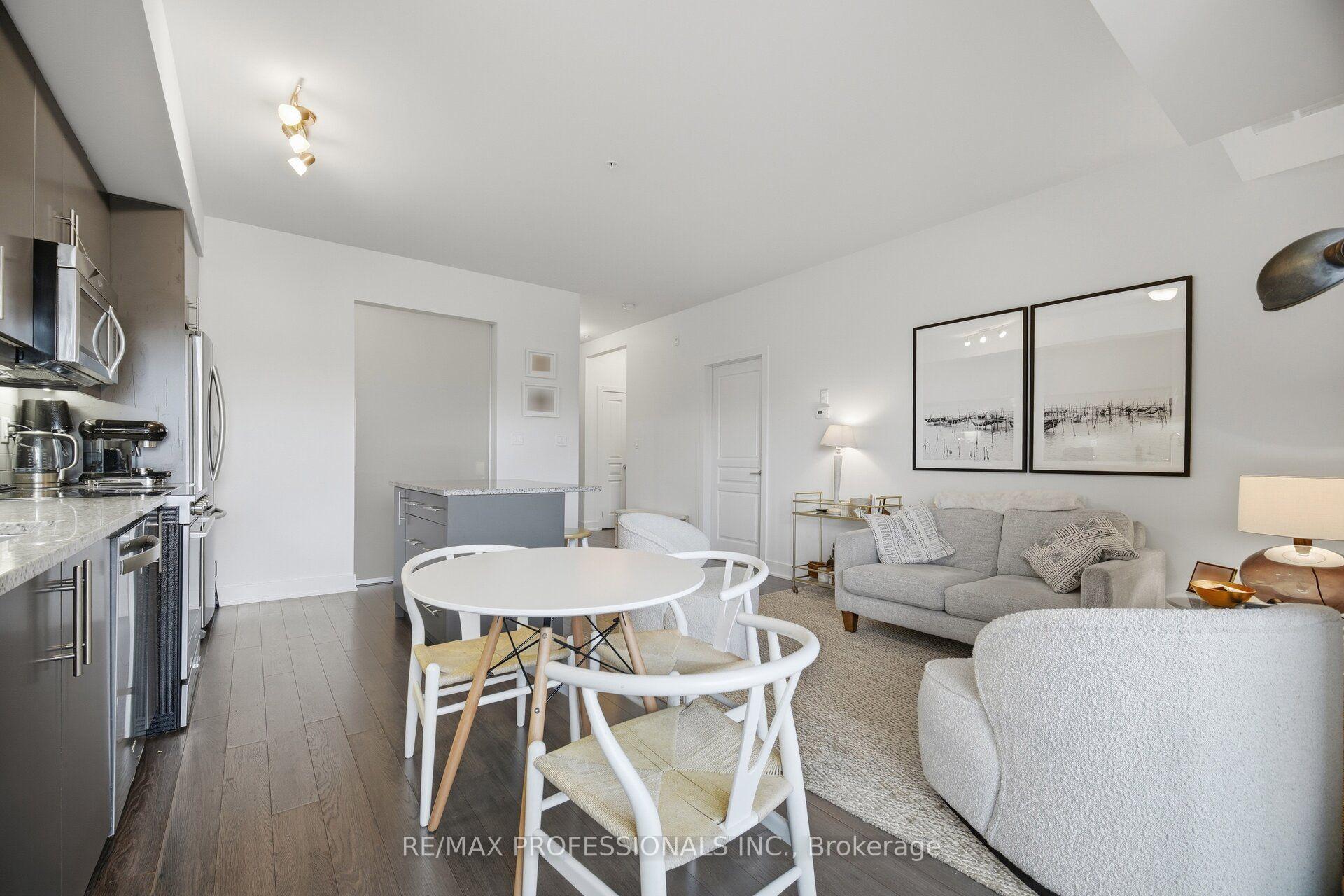 Photo 16 of Unit 323, 128 Garden Drive, Oakville, Central — HOMEH