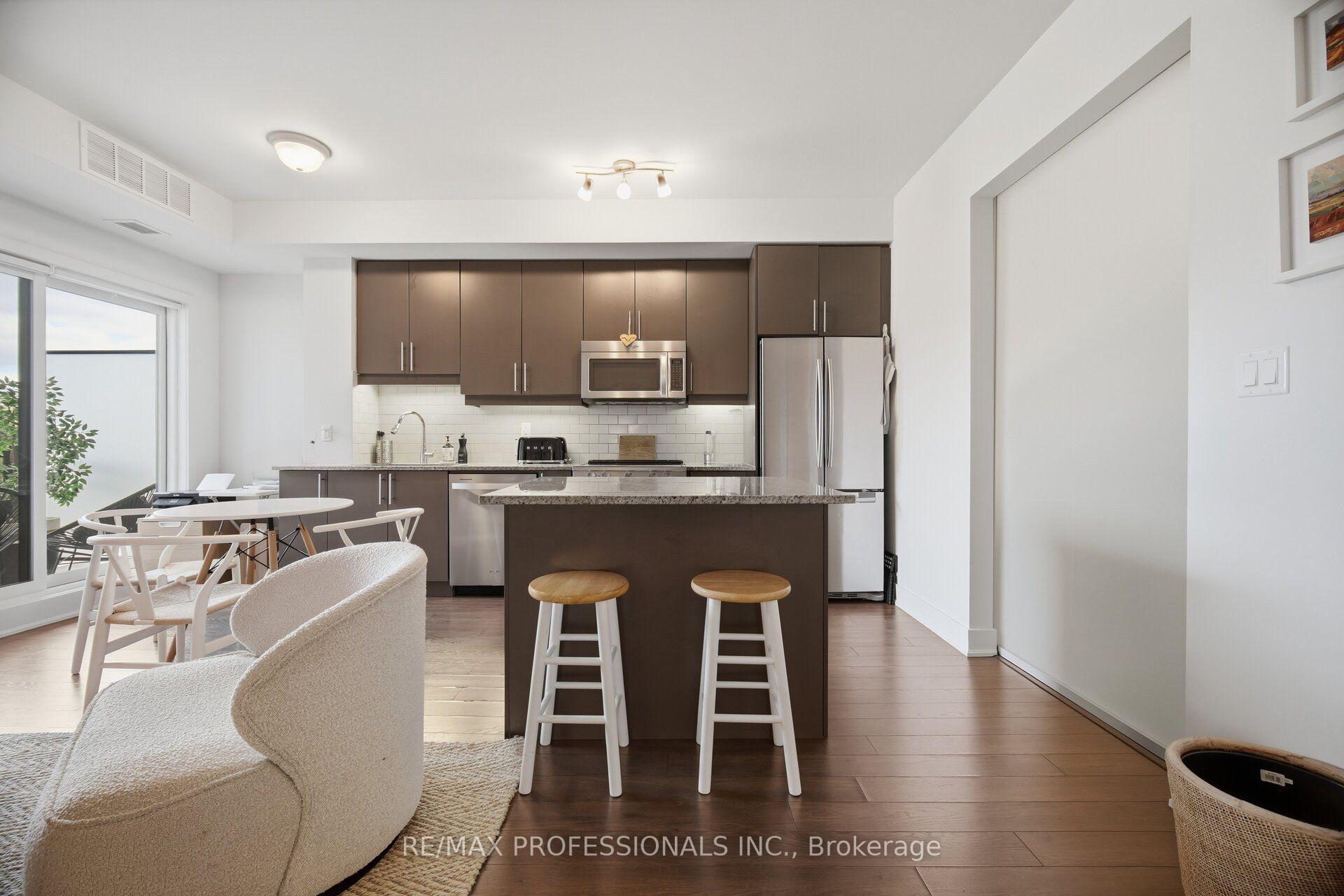 Photo 17 of Unit 323, 128 Garden Drive, Oakville, Central — HOMEH