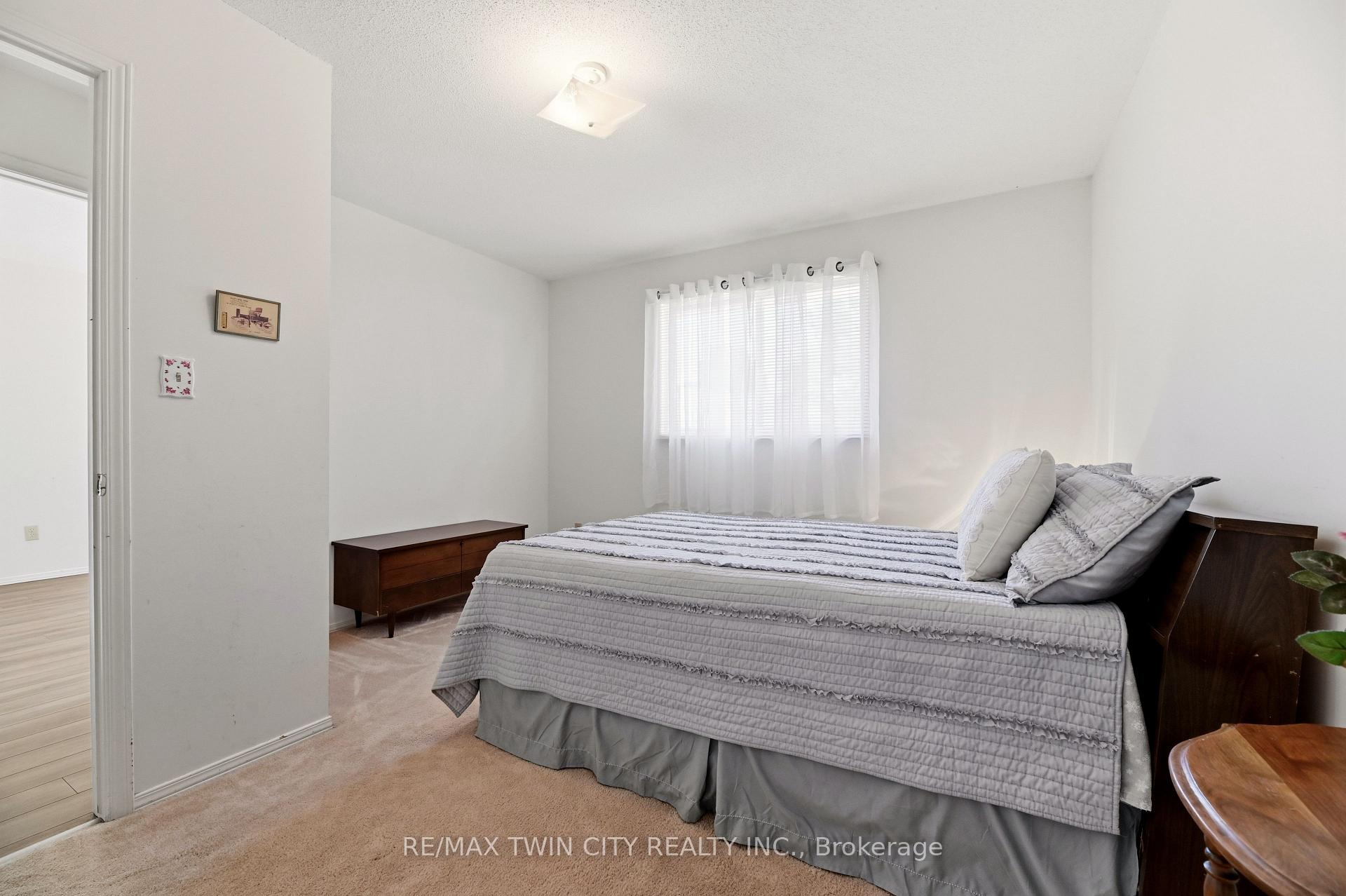 Photo 13 of 1030 Colborne Street E, Brantford — HOMEH