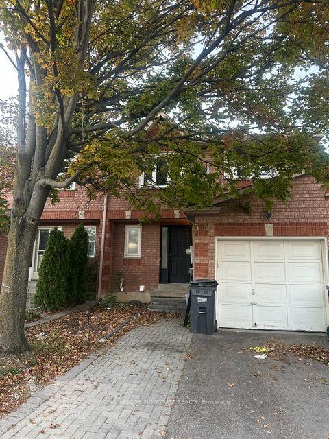 Photo of 595 Ashprior Avenue