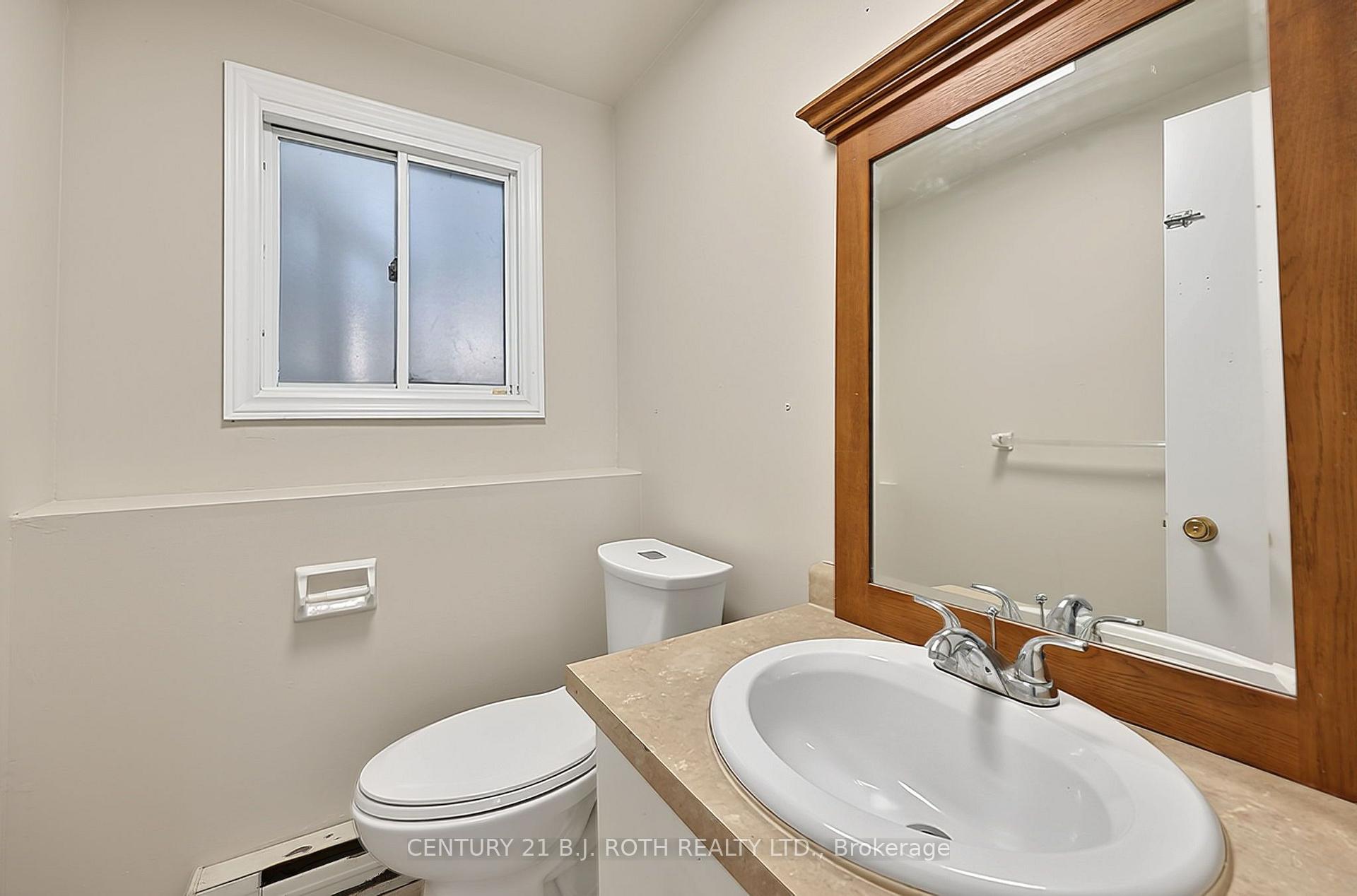 Photo 28 of 34 Hickling Trail, Barrie, Grove East — HOMEH