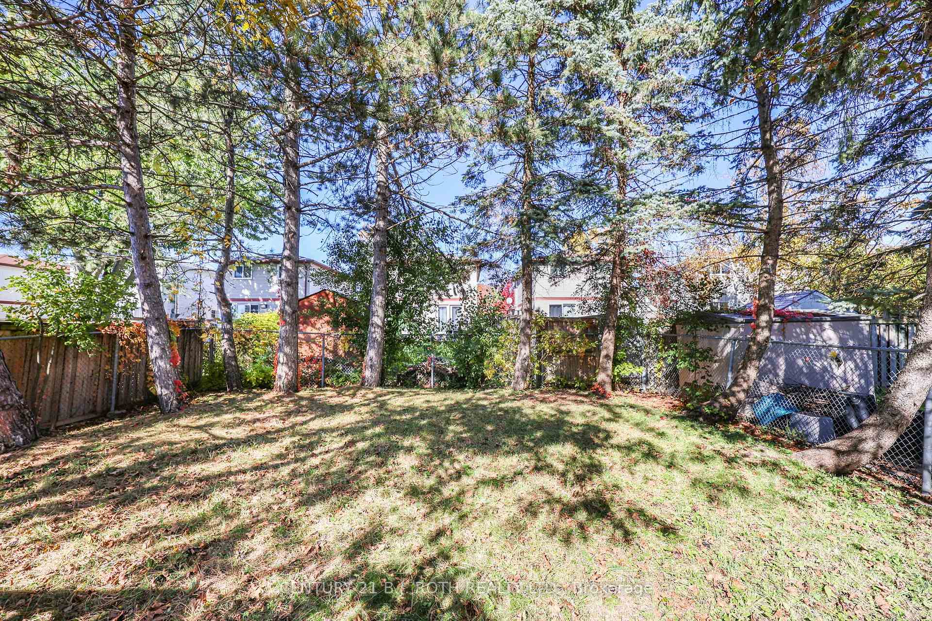 Photo 33 of 34 Hickling Trail, Barrie, Grove East — HOMEH