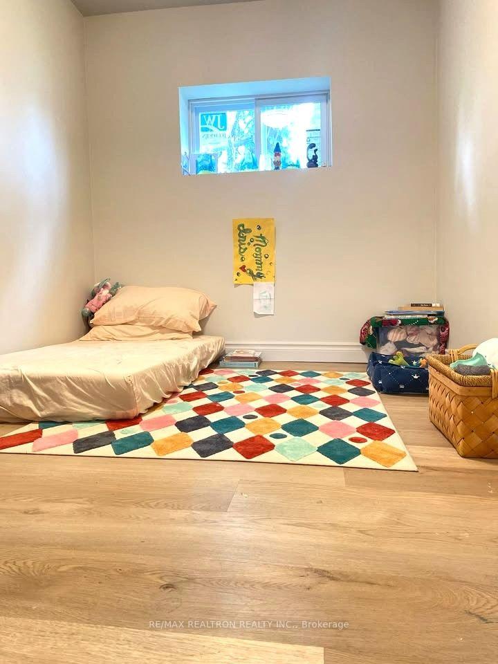 Photo of Unit Unit 3, 192 Lincoln Road W
