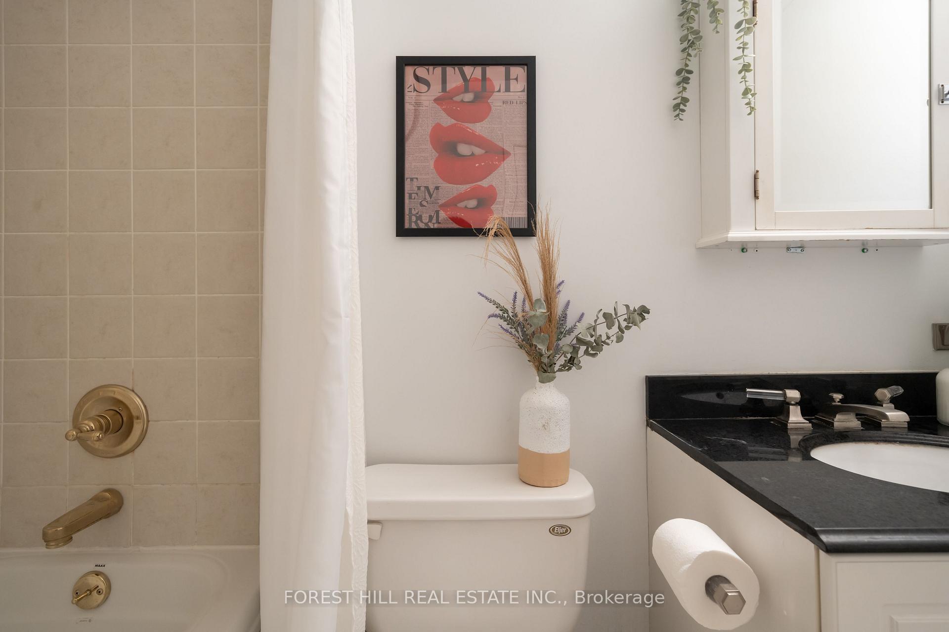 Photo 14 of Unit 701, 115 Richmond Street E, Toronto, Church-Yonge Corridor — HOMEH