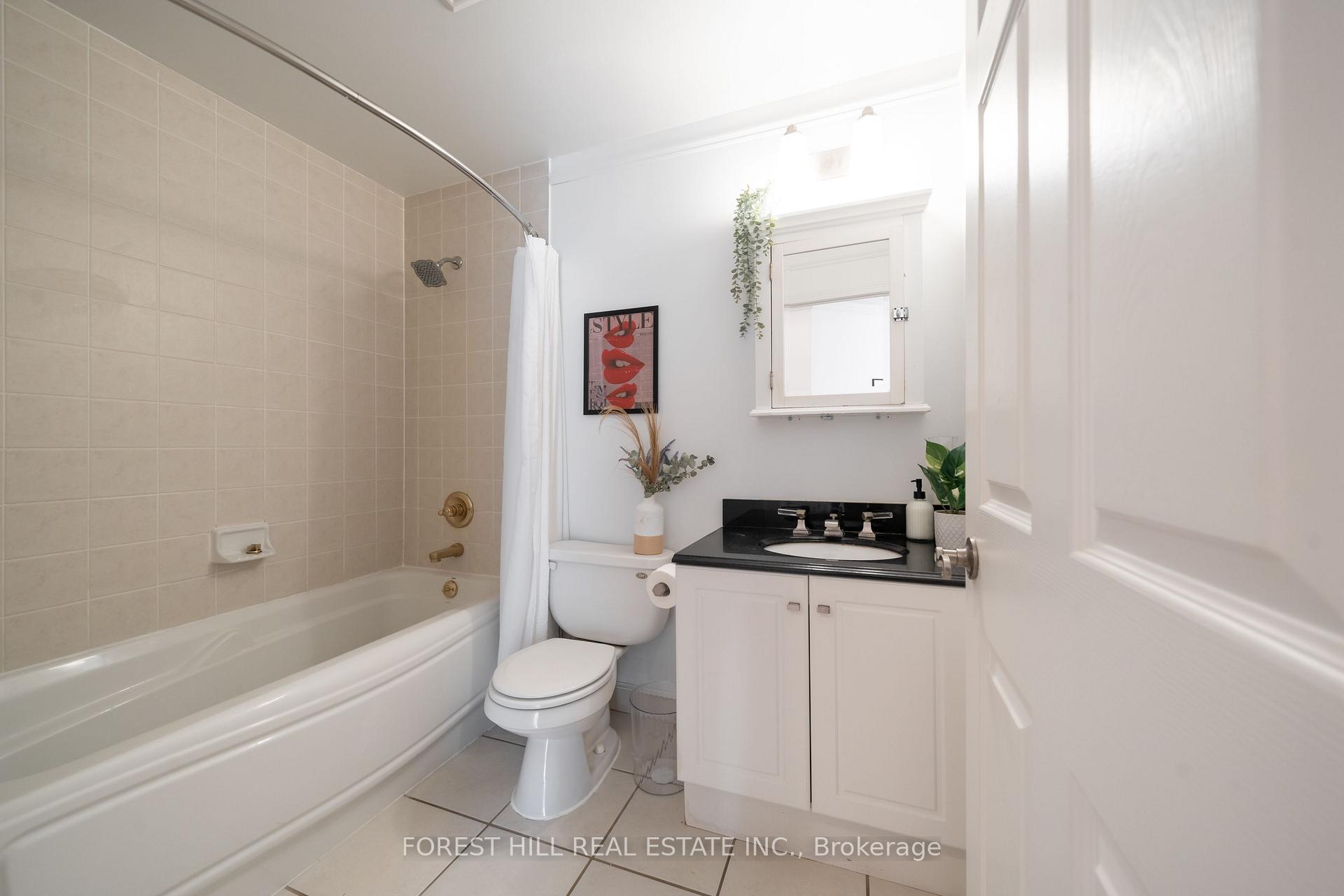 Photo 15 of Unit 701, 115 Richmond Street E, Toronto, Church-Yonge Corridor — HOMEH