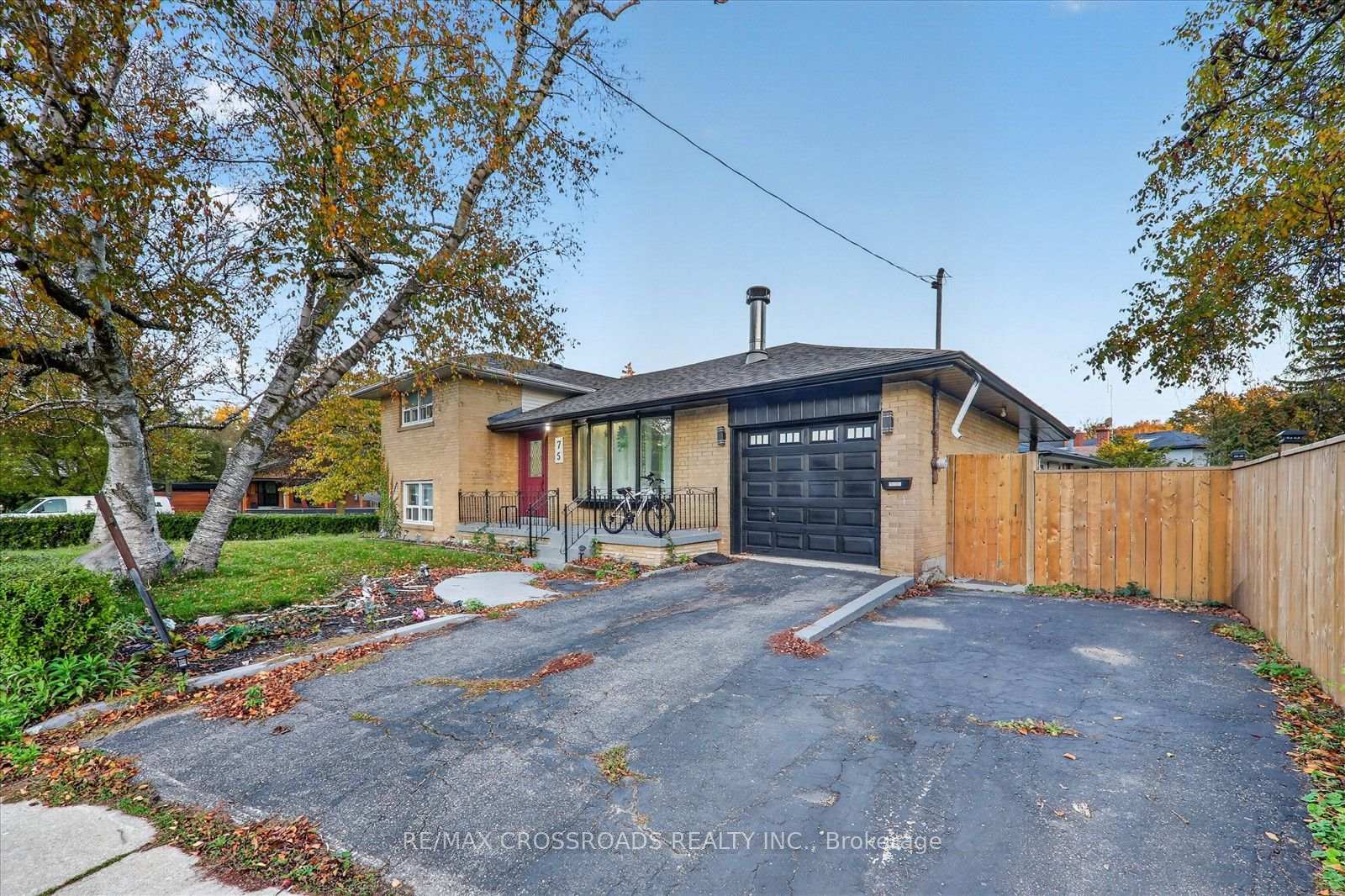 Photo 2 of 75 Fordover Drive, Scarborough, Guildwood — HOMEH