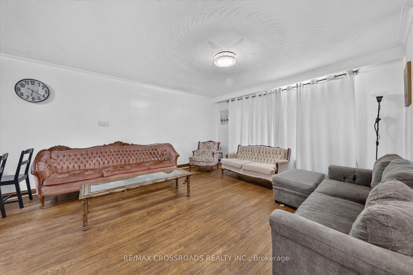 Photo 6 of 75 Fordover Drive, Scarborough, Guildwood — HOMEH