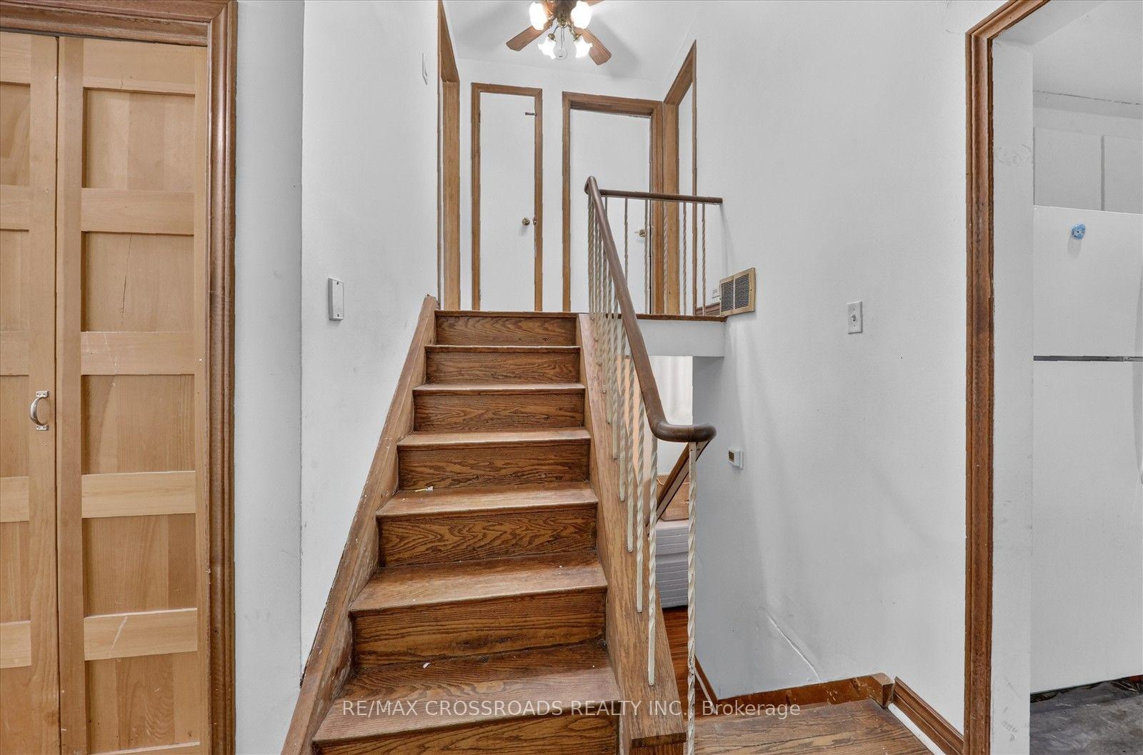Photo 12 of 75 Fordover Drive, Scarborough, Guildwood — HOMEH