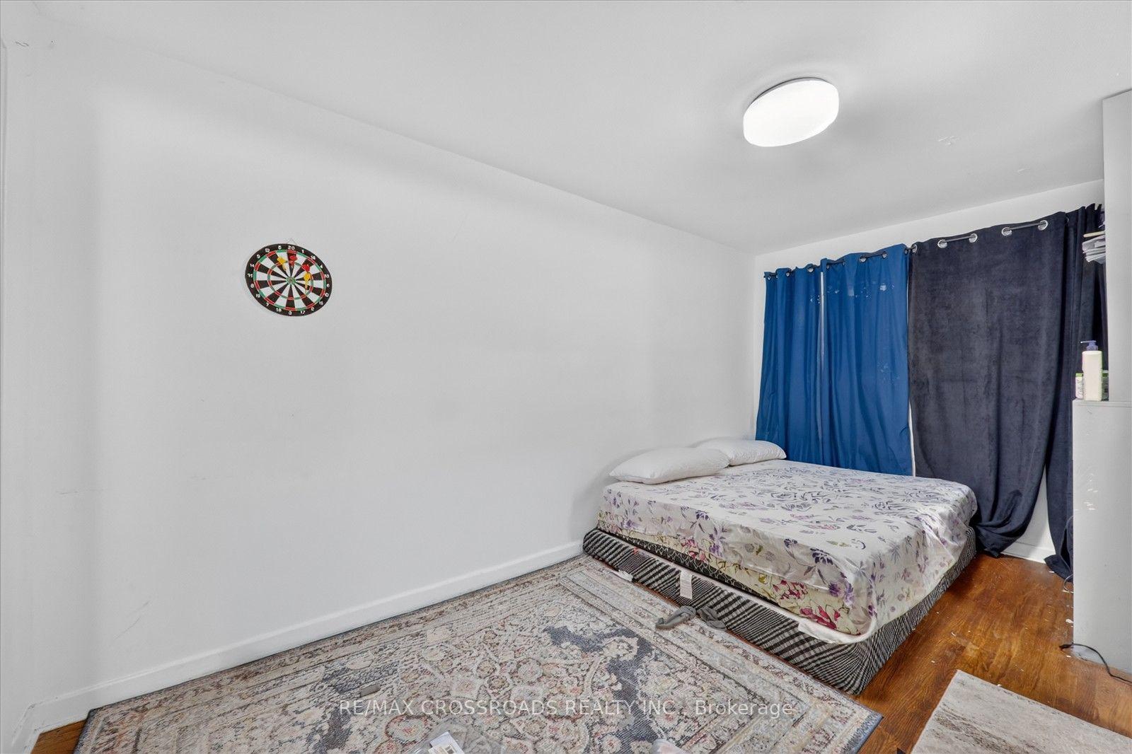Photo 14 of 75 Fordover Drive, Scarborough, Guildwood — HOMEH