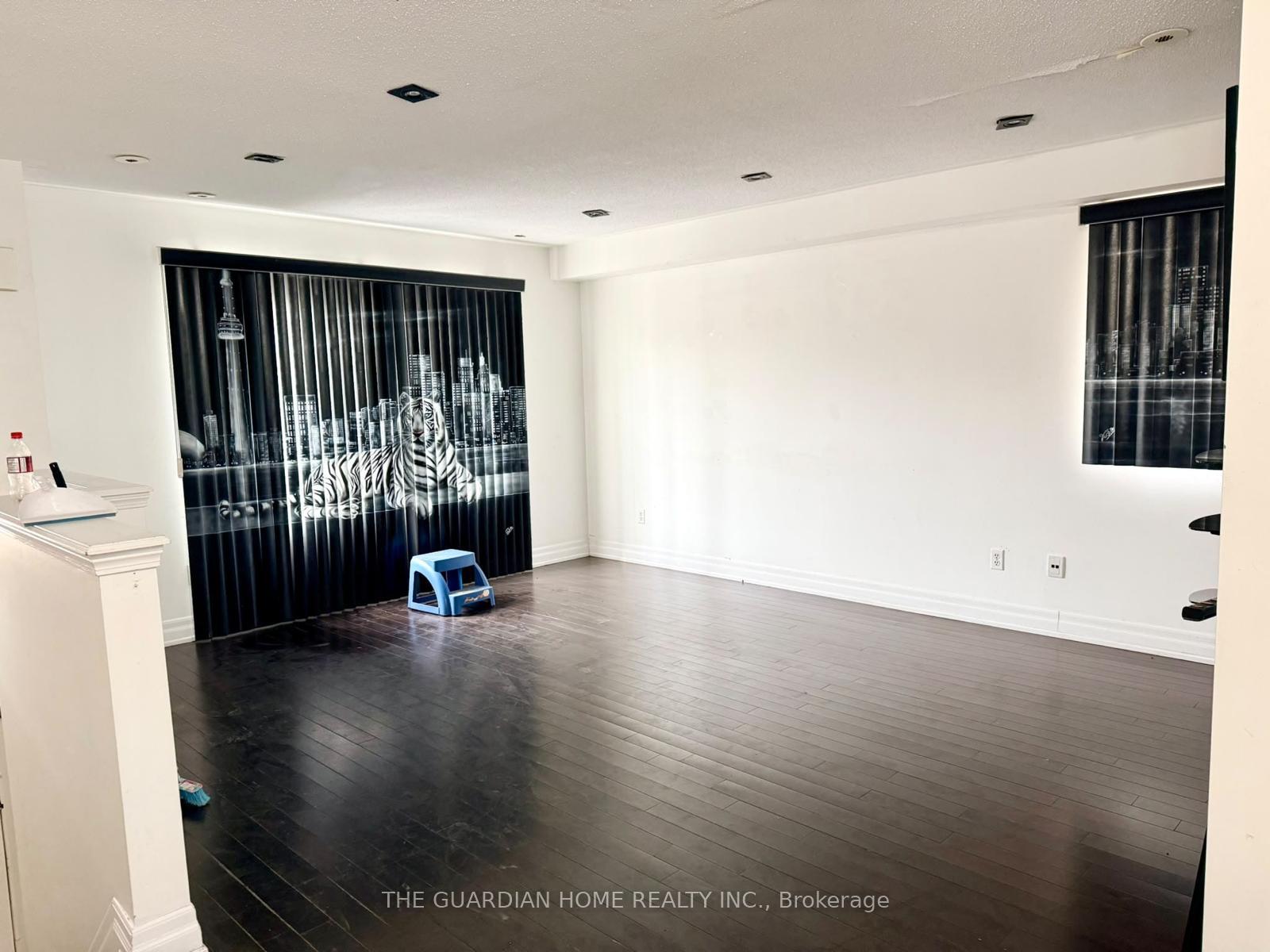 Photo 4 of Unit 1, 2800 Eglinton Avenue E, Scarborough, Eglinton East — HOMEH