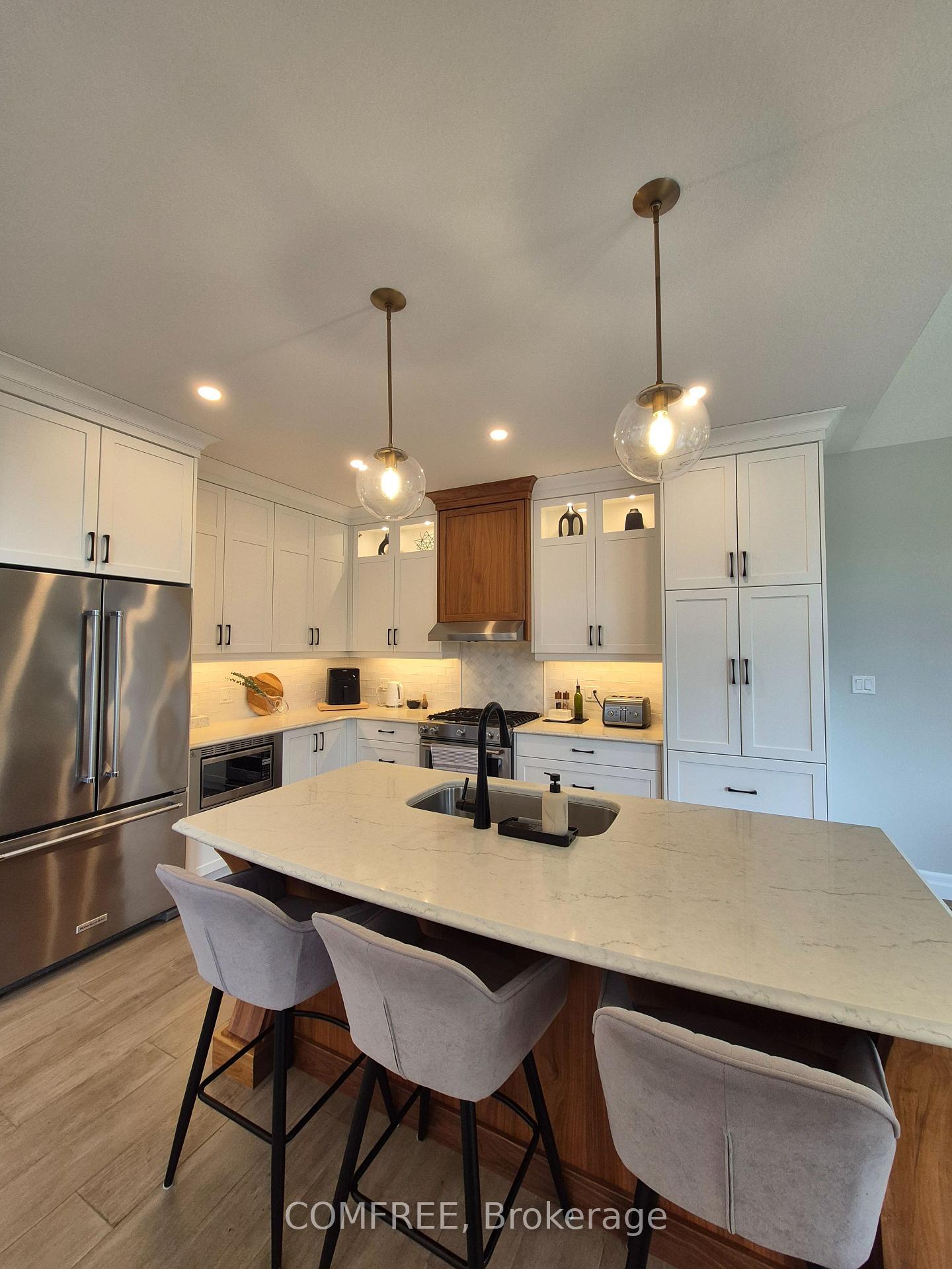 Photo 7 of 5 Redhaven Lane, St. Thomas — HOMEH