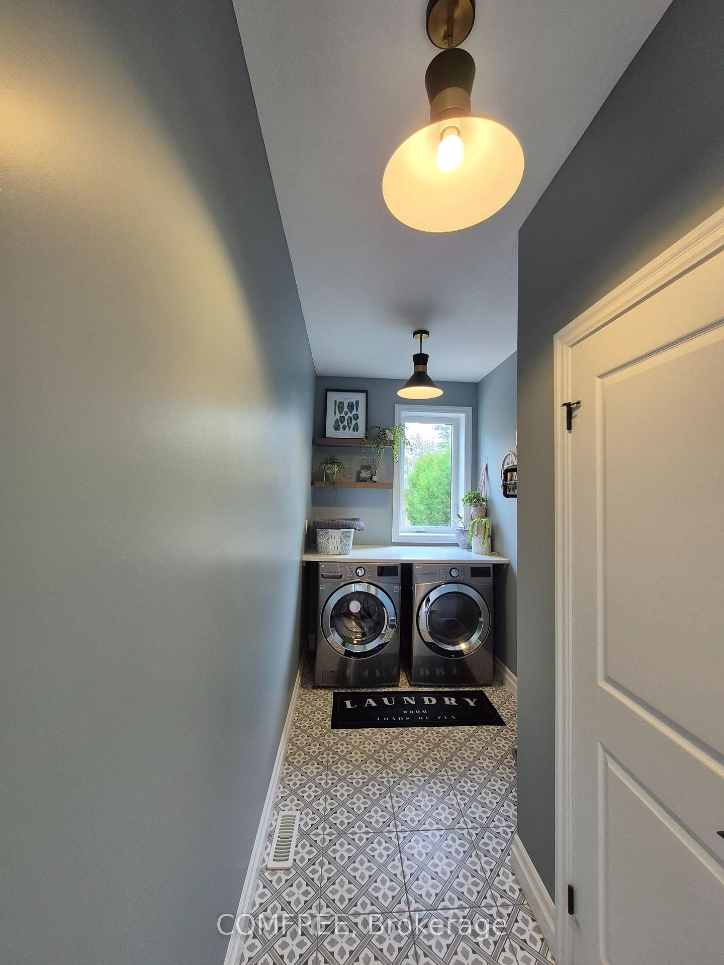 Photo 10 of 5 Redhaven Lane, St. Thomas — HOMEH