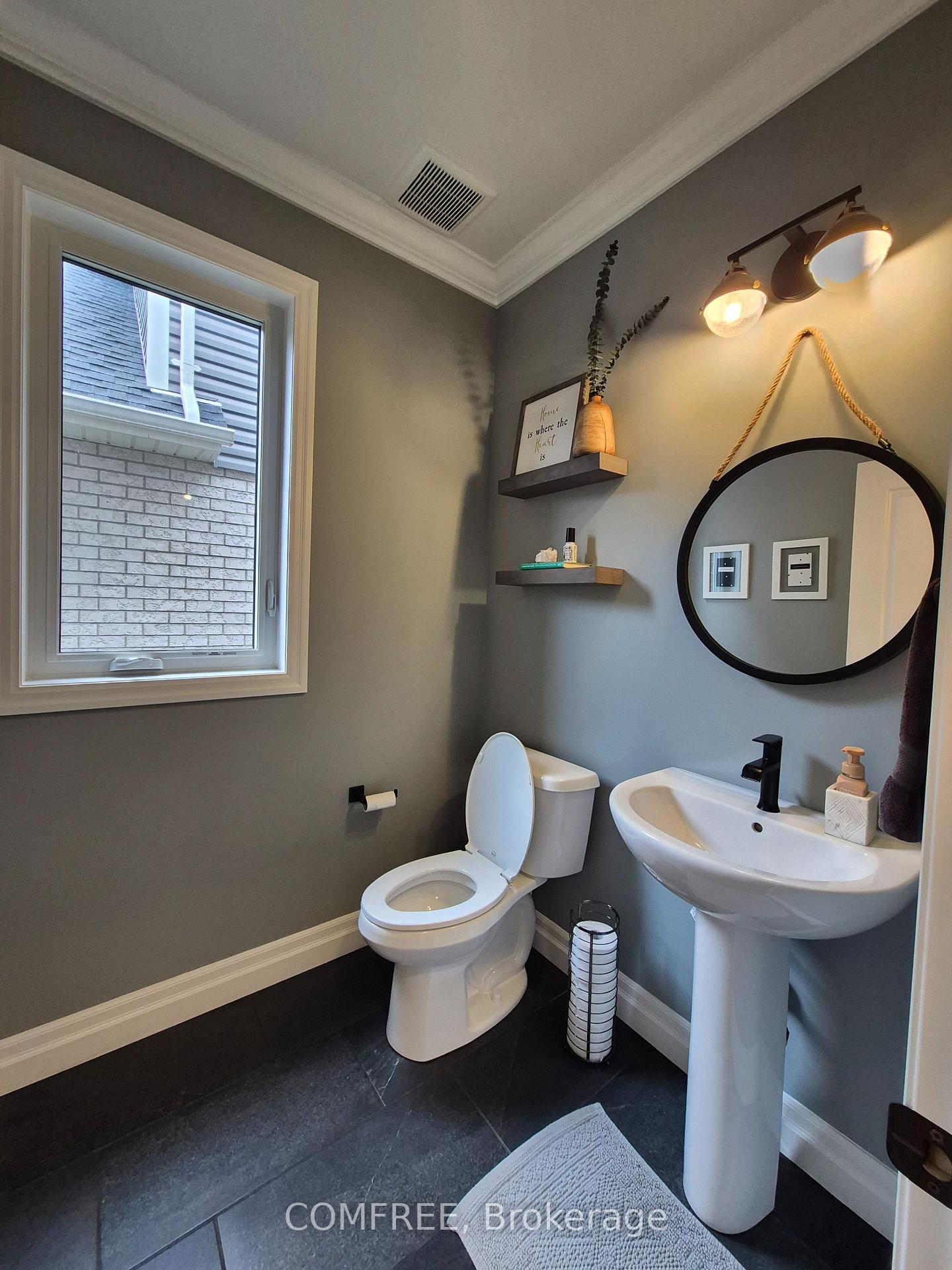 Photo 11 of 5 Redhaven Lane, St. Thomas — HOMEH
