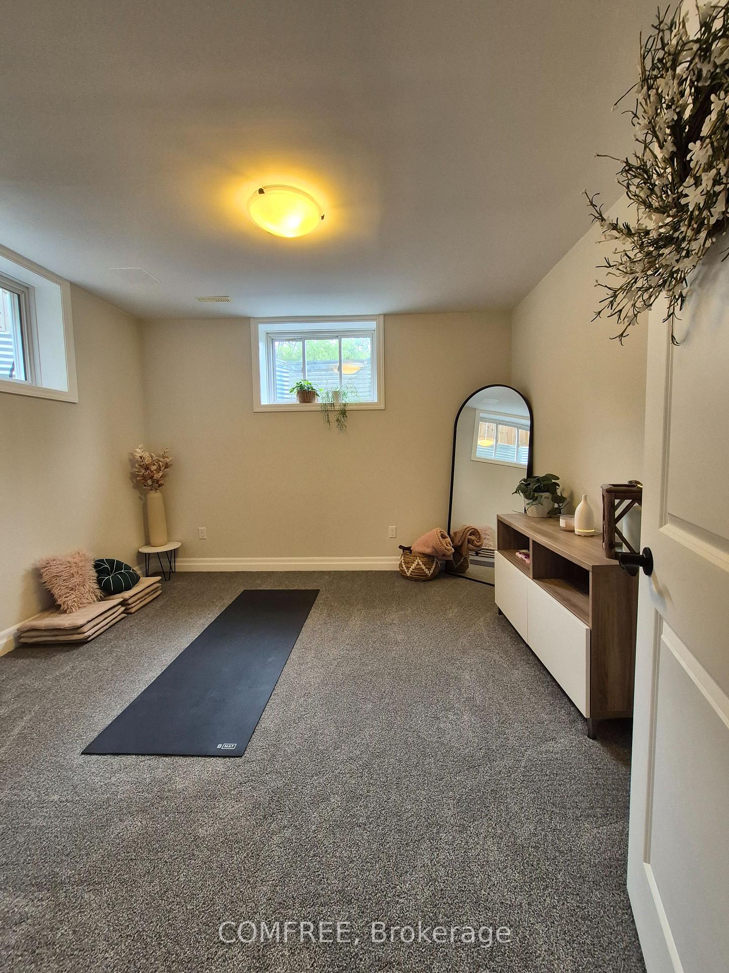 Photo 17 of 5 Redhaven Lane, St. Thomas — HOMEH