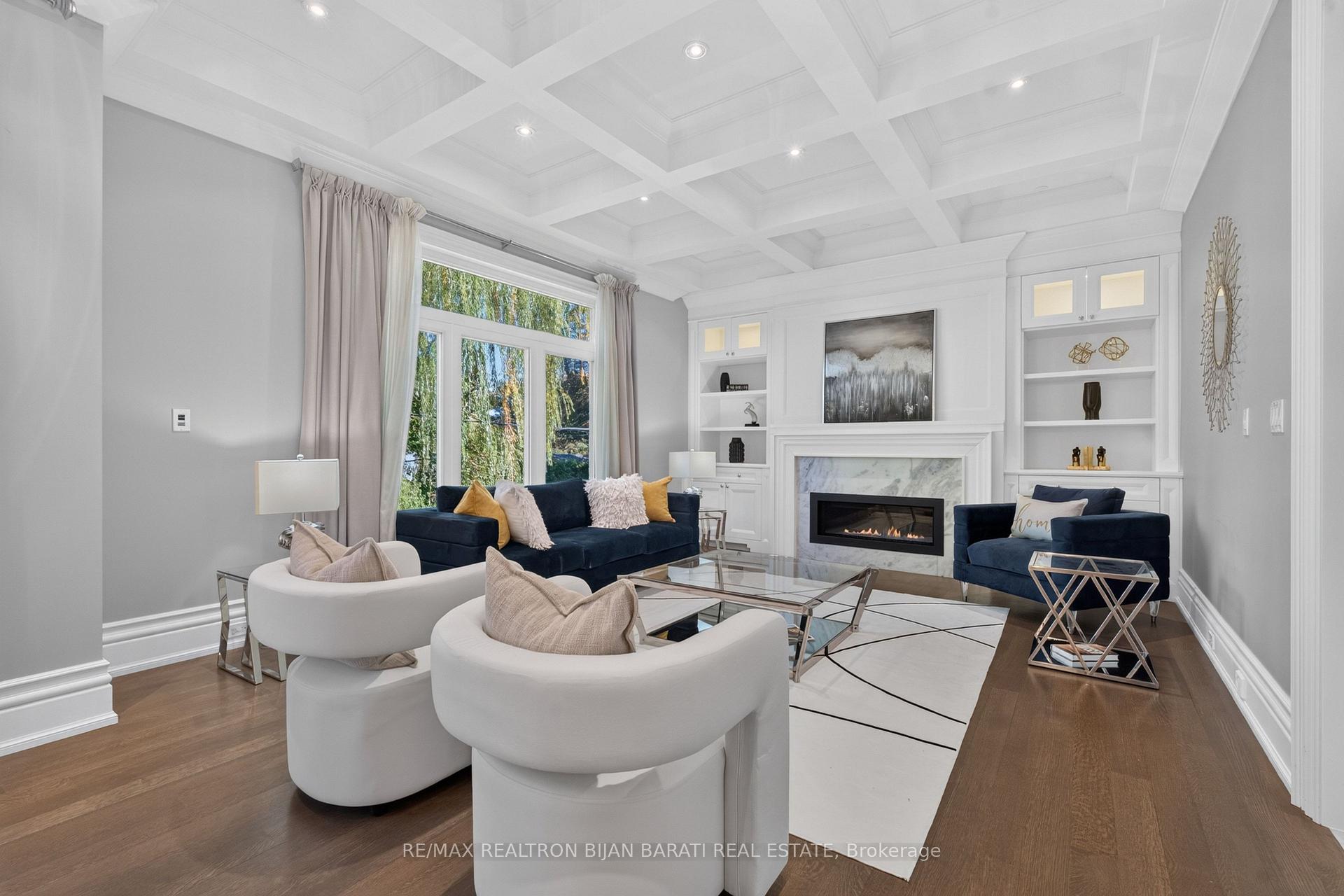 Photo 10 of 34 Flaremore Crescent, North York, Bayview Village — HOMEH