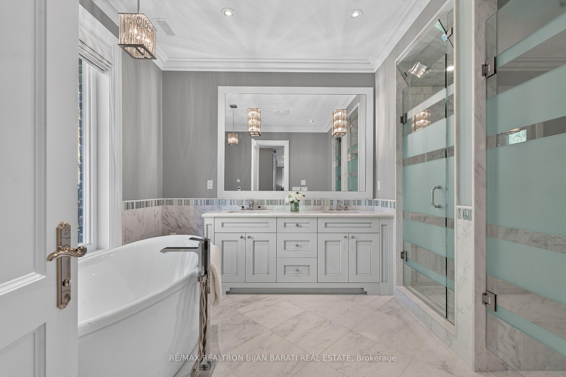 Photo 28 of 34 Flaremore Crescent, North York, Bayview Village — HOMEH