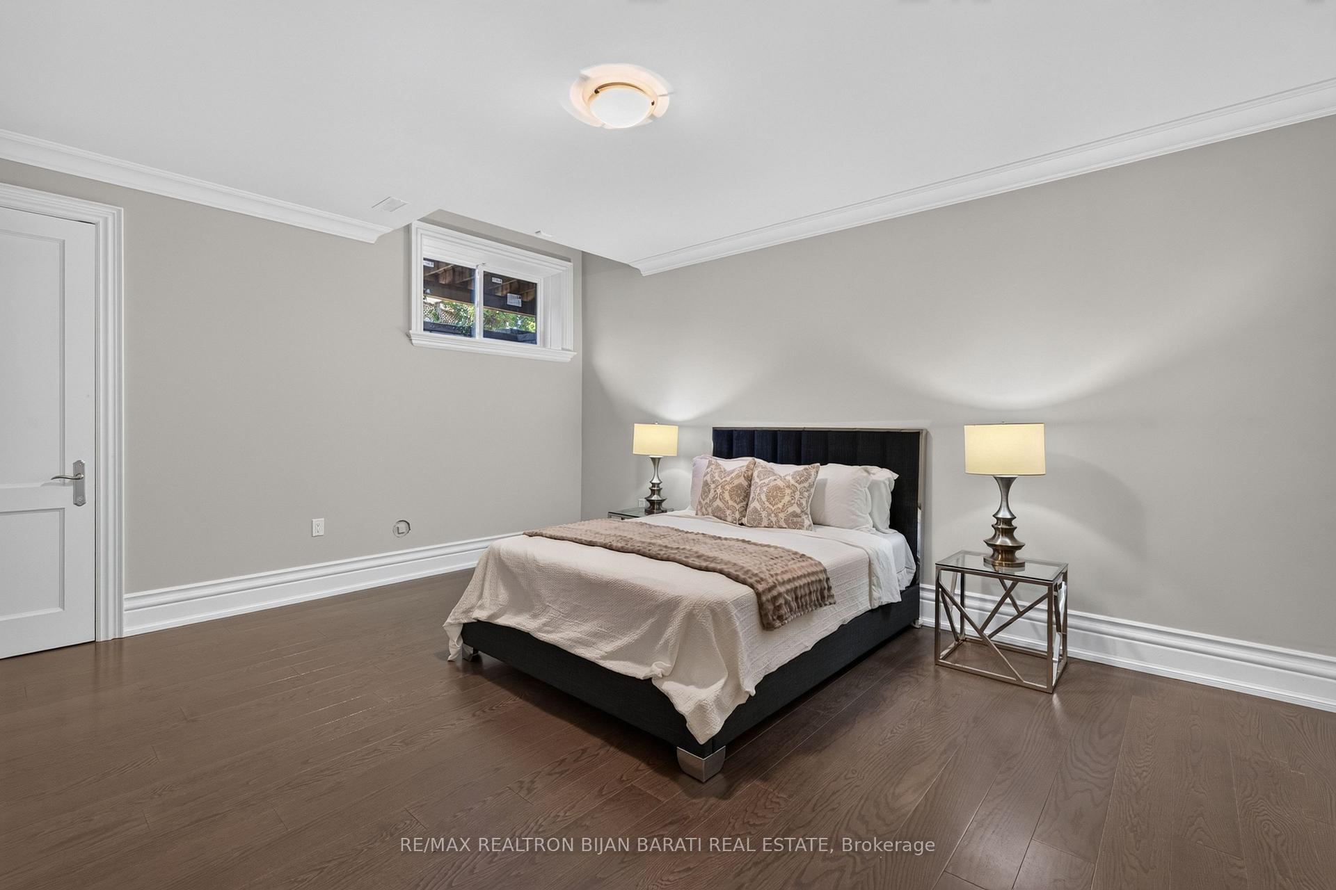 Photo 37 of 34 Flaremore Crescent, North York, Bayview Village — HOMEH