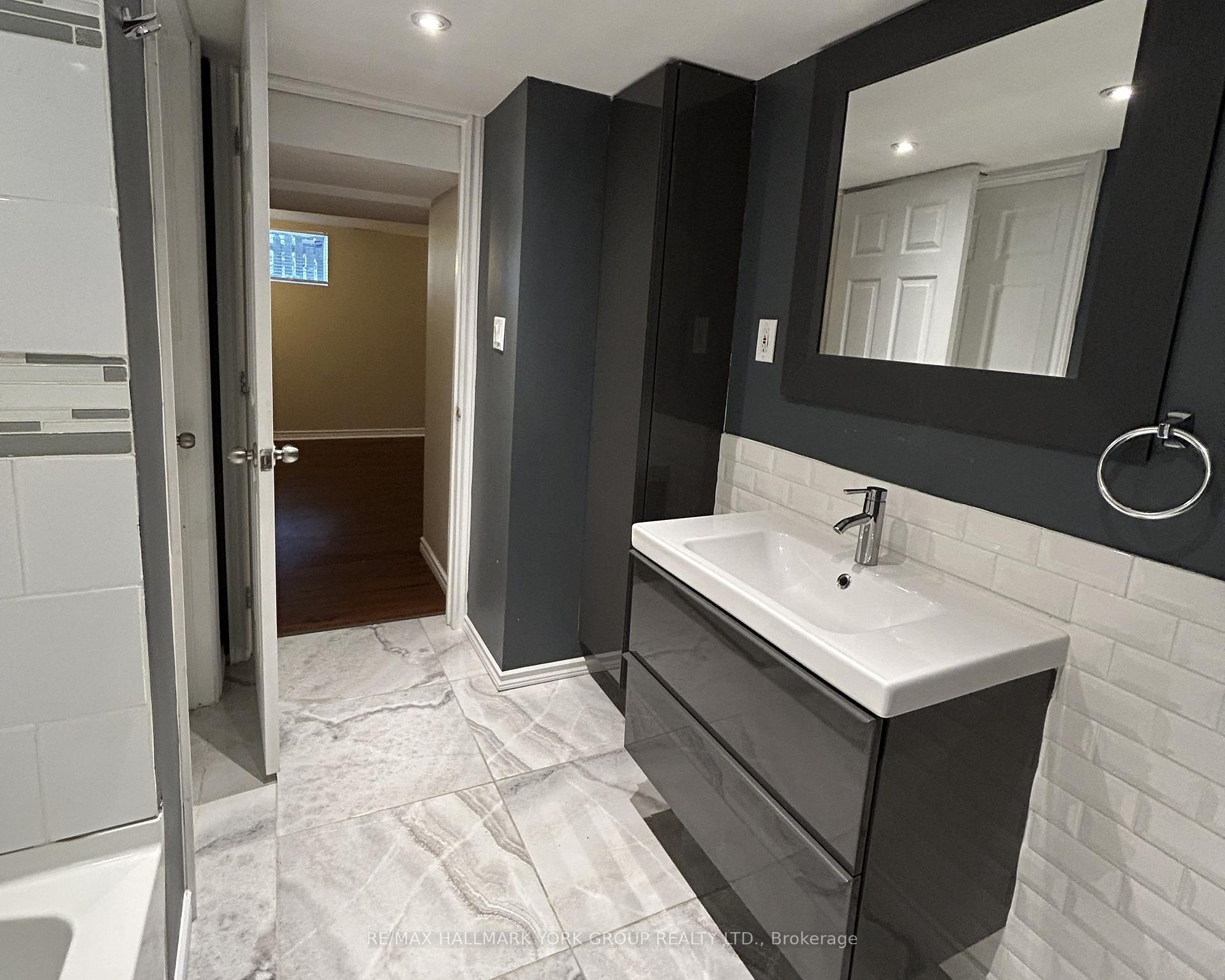 Photo 11 of Unit Lower, 140 Riveredge Drive, Georgina, Keswick North — HOMEH
