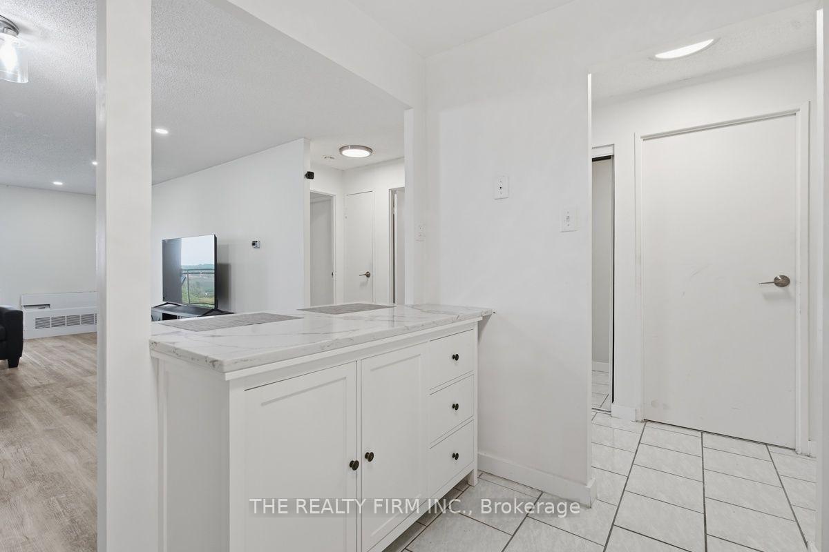 Photo 18 of Unit 1206, 858 Commissioners Road E, London, South H — HOMEH
