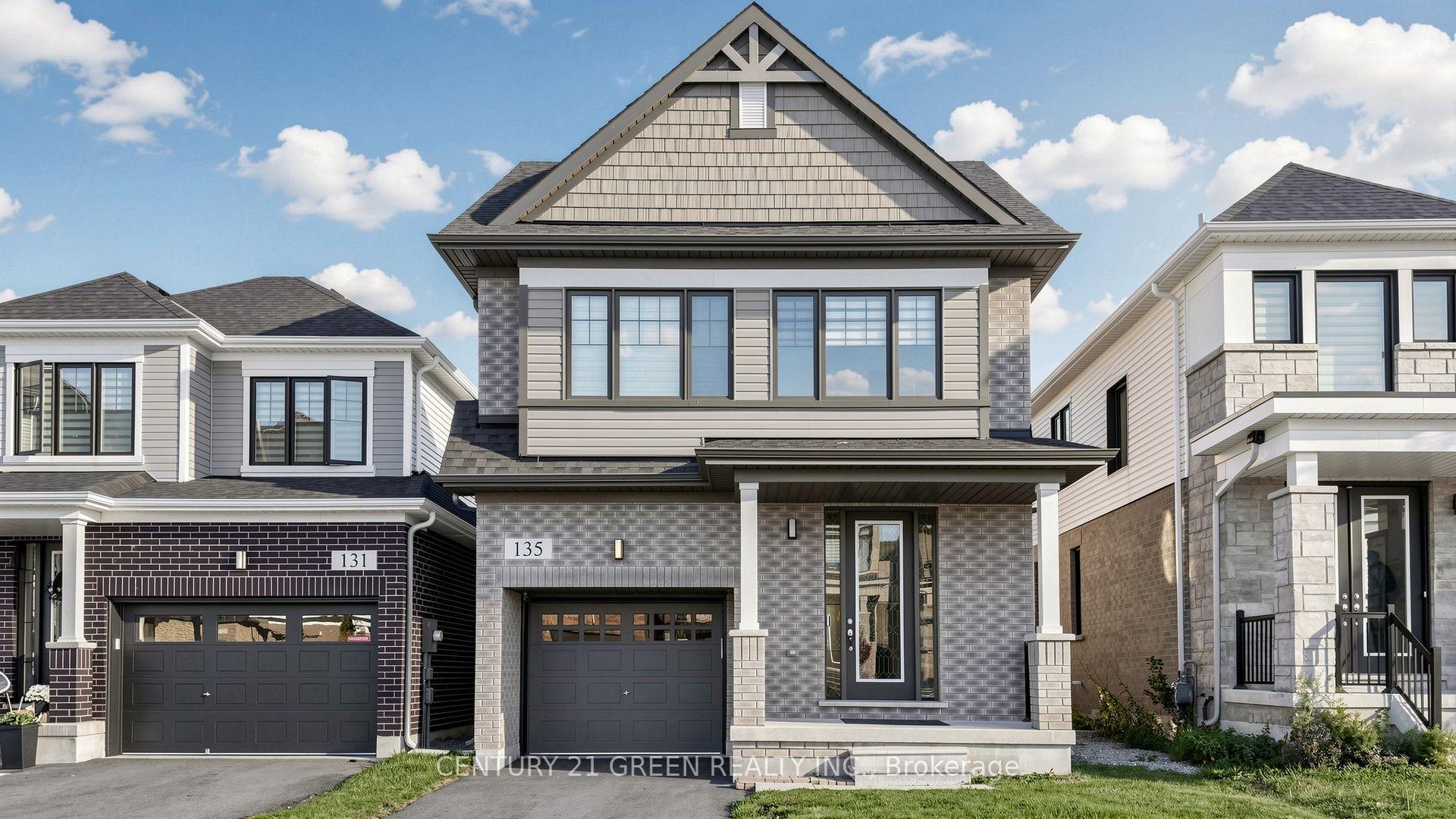 Photo 3 of 135 Fairey Crescent, Hamilton, Mount Hope — HOMEH