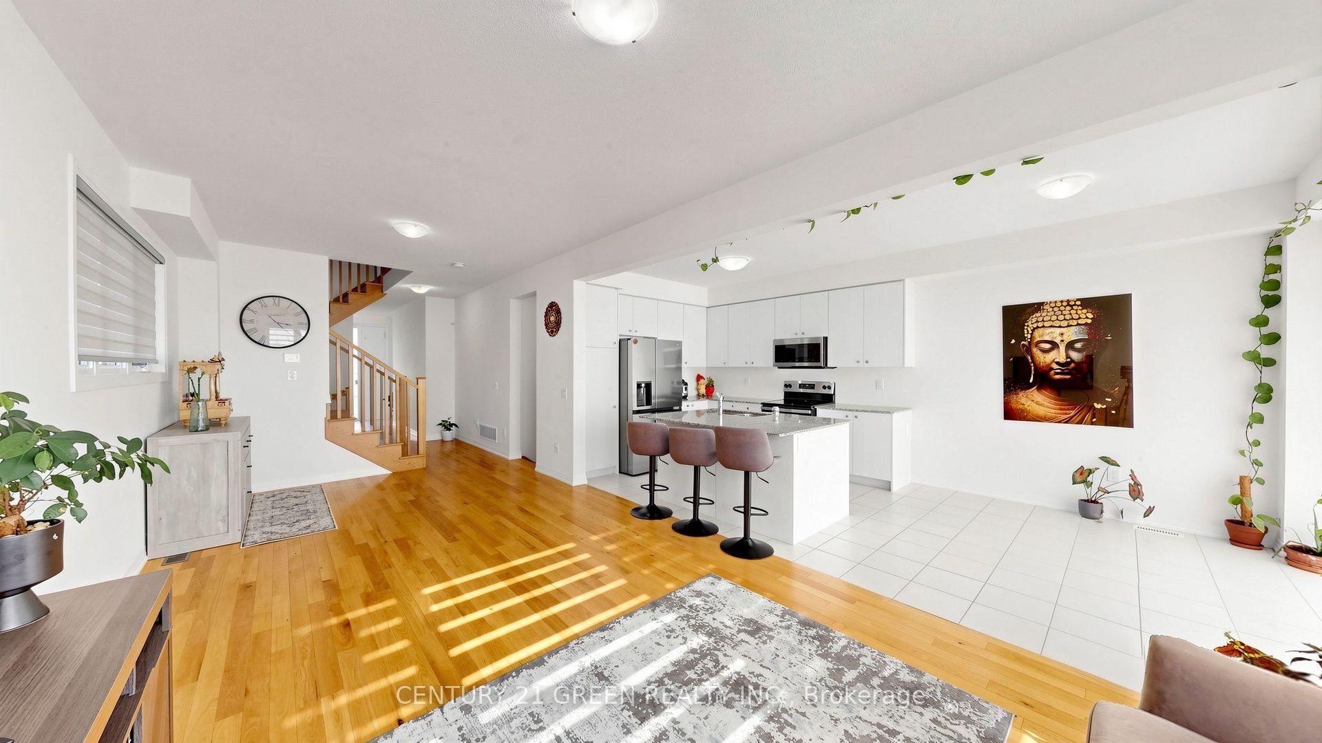 Photo 8 of 135 Fairey Crescent, Hamilton, Mount Hope — HOMEH