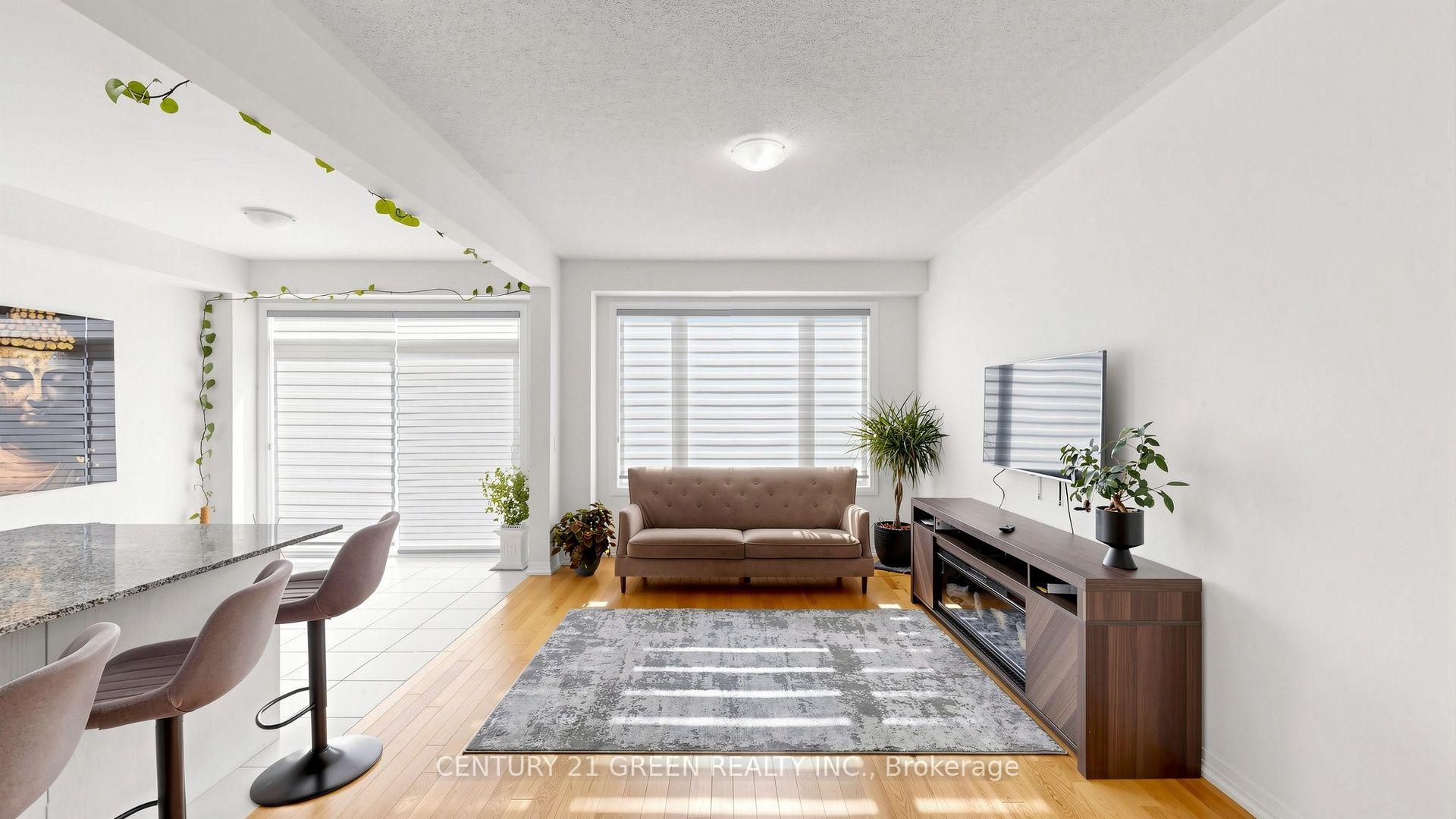 Photo 10 of 135 Fairey Crescent, Hamilton, Mount Hope — HOMEH