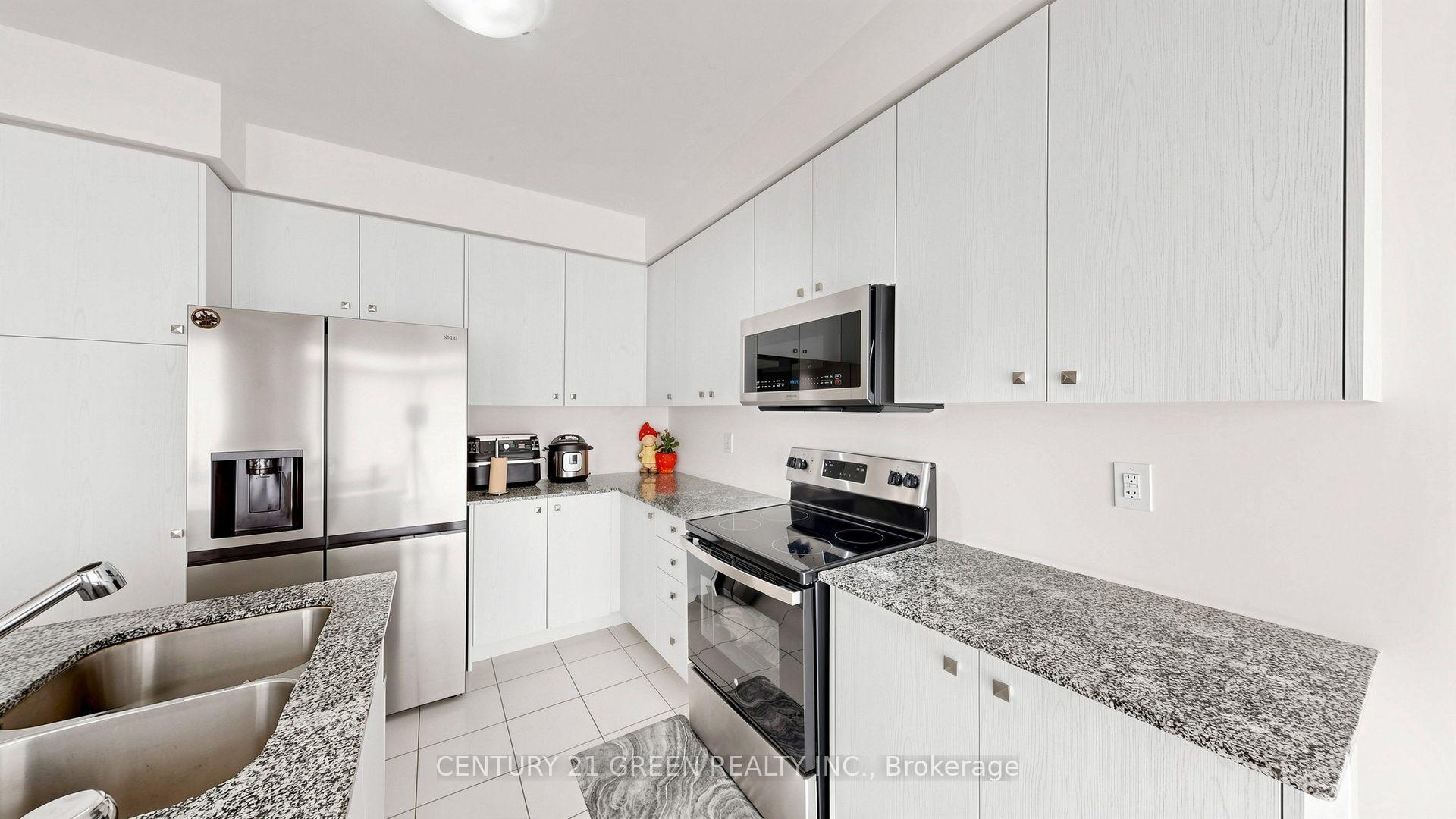 Photo 12 of 135 Fairey Crescent, Hamilton, Mount Hope — HOMEH