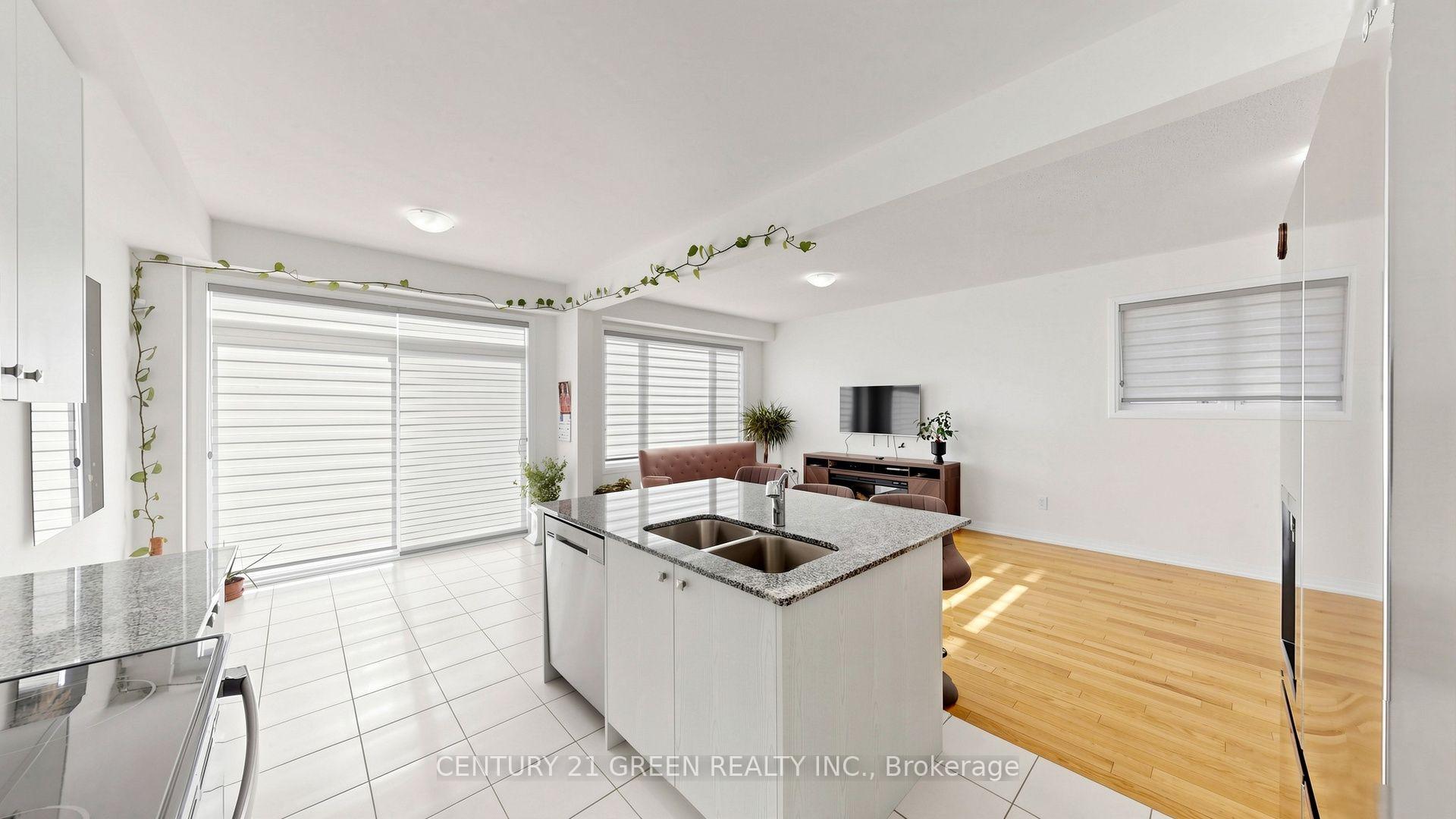 Photo 13 of 135 Fairey Crescent, Hamilton, Mount Hope — HOMEH