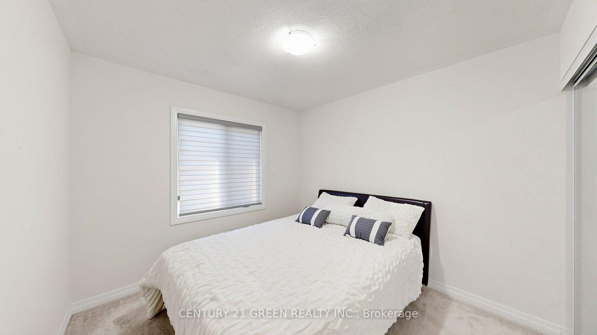 Photo 19 of 135 Fairey Crescent, Hamilton, Mount Hope — HOMEH