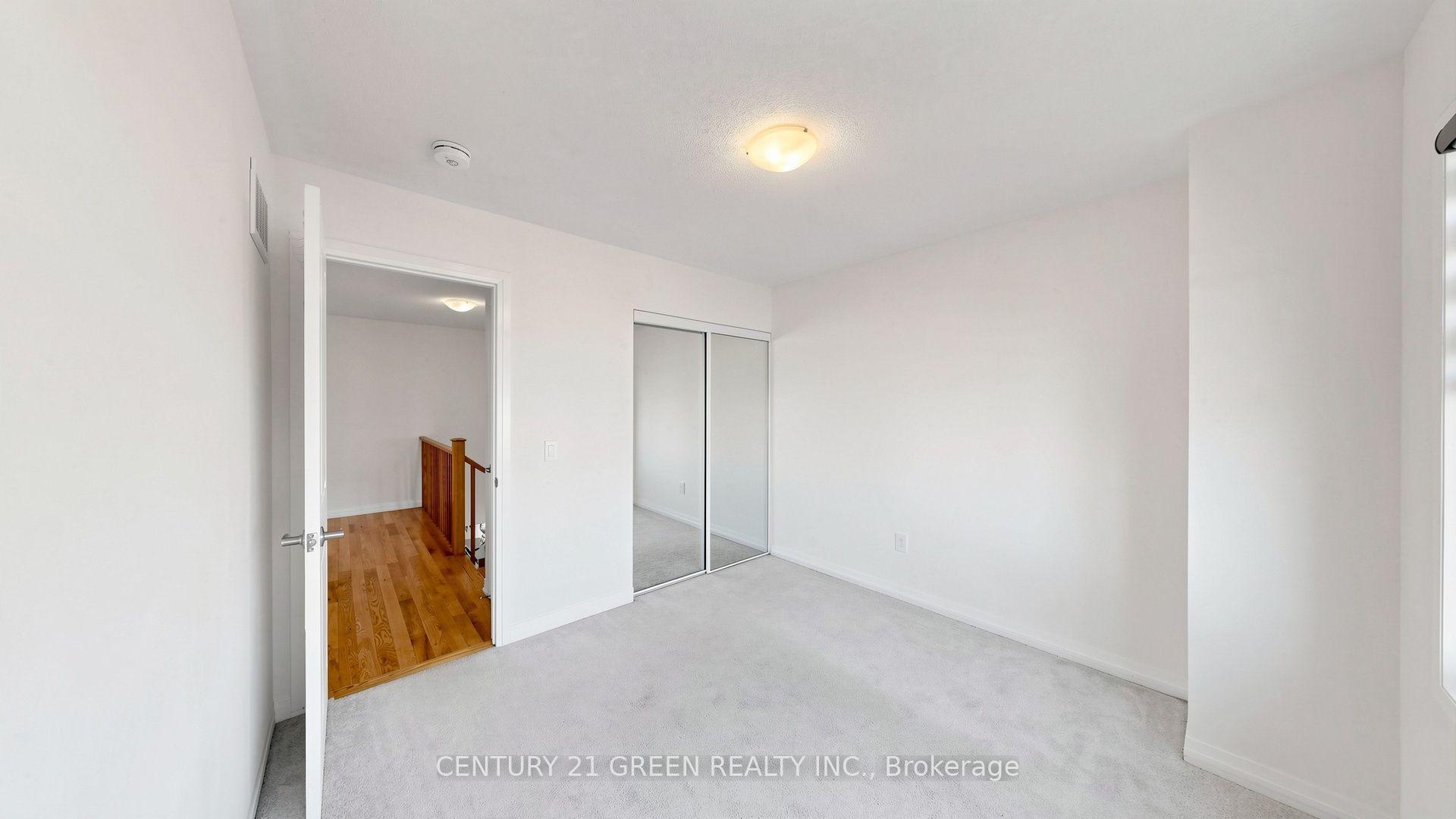 Photo 22 of 135 Fairey Crescent, Hamilton, Mount Hope — HOMEH