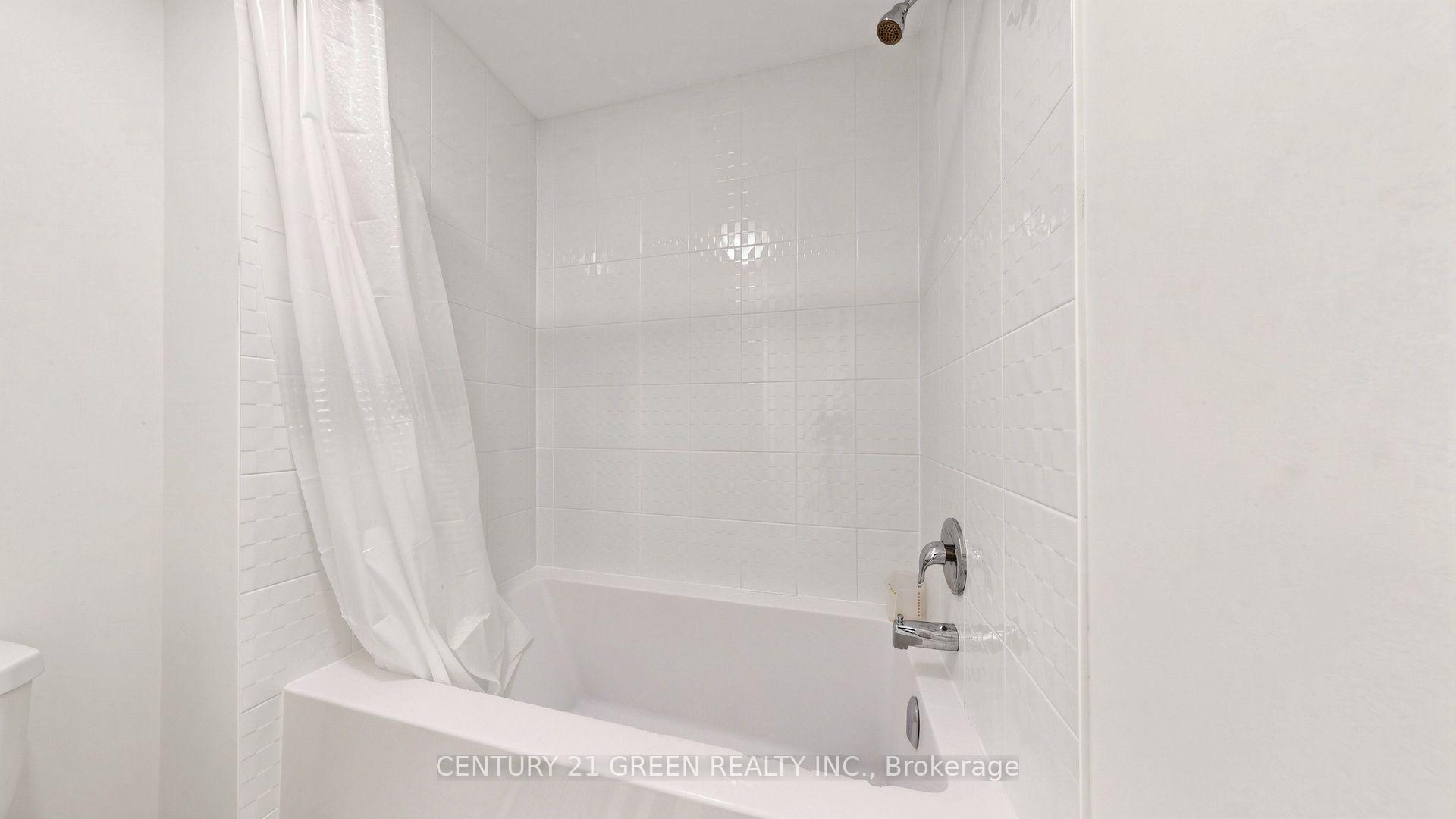 Photo 27 of 135 Fairey Crescent, Hamilton, Mount Hope — HOMEH