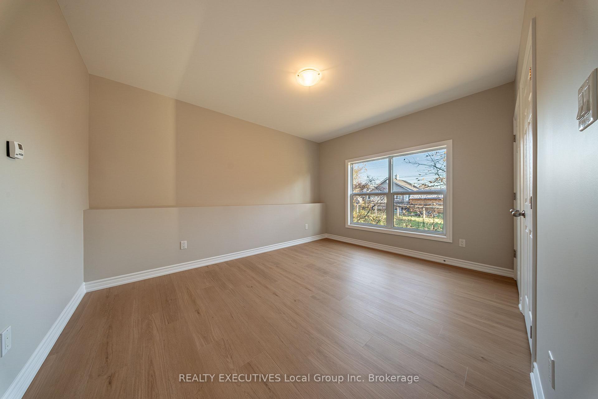 Photo 25 of 860 Worthington Street E, North Bay, Central — HOMEH